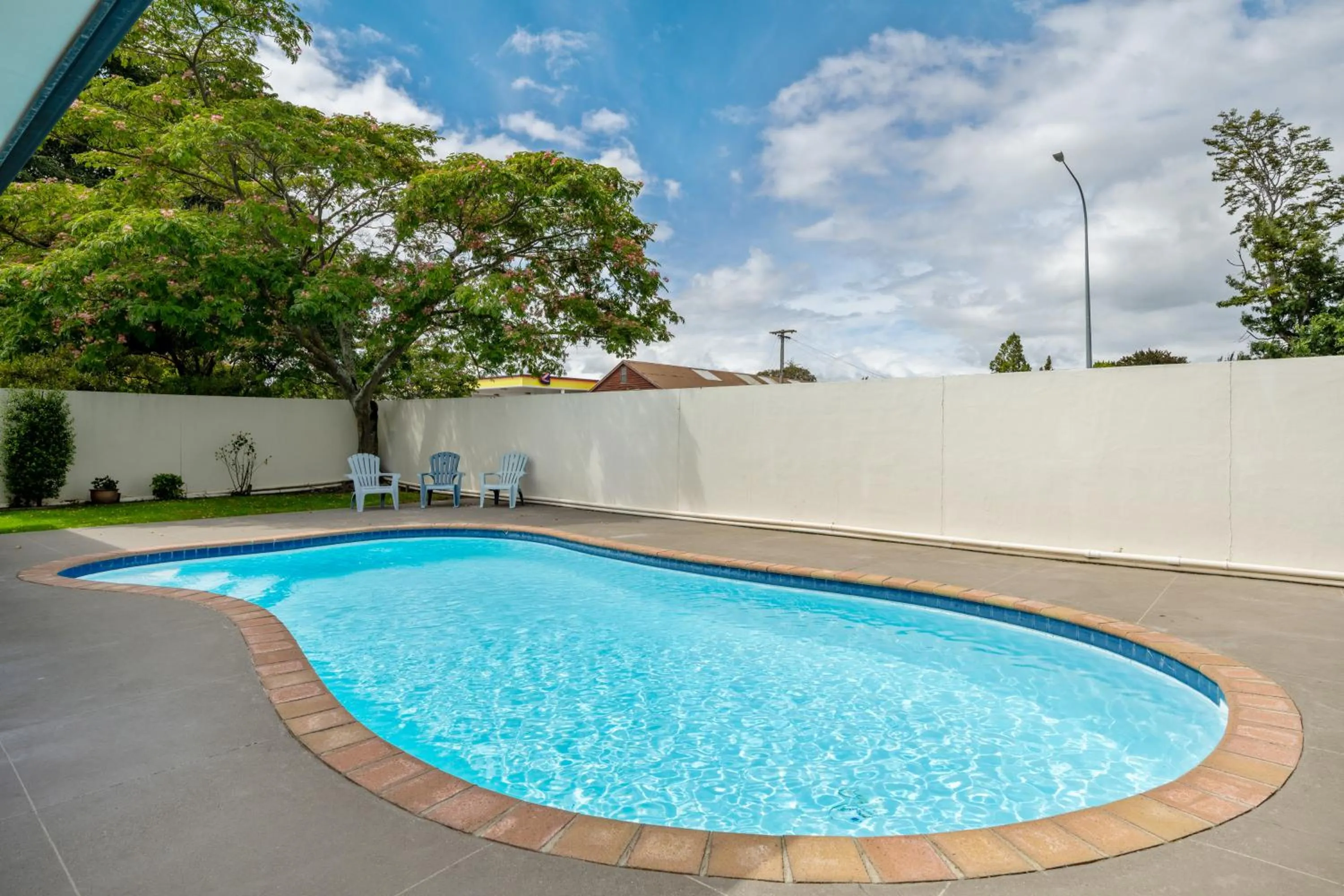 ASURE Phoenix Motor Inn