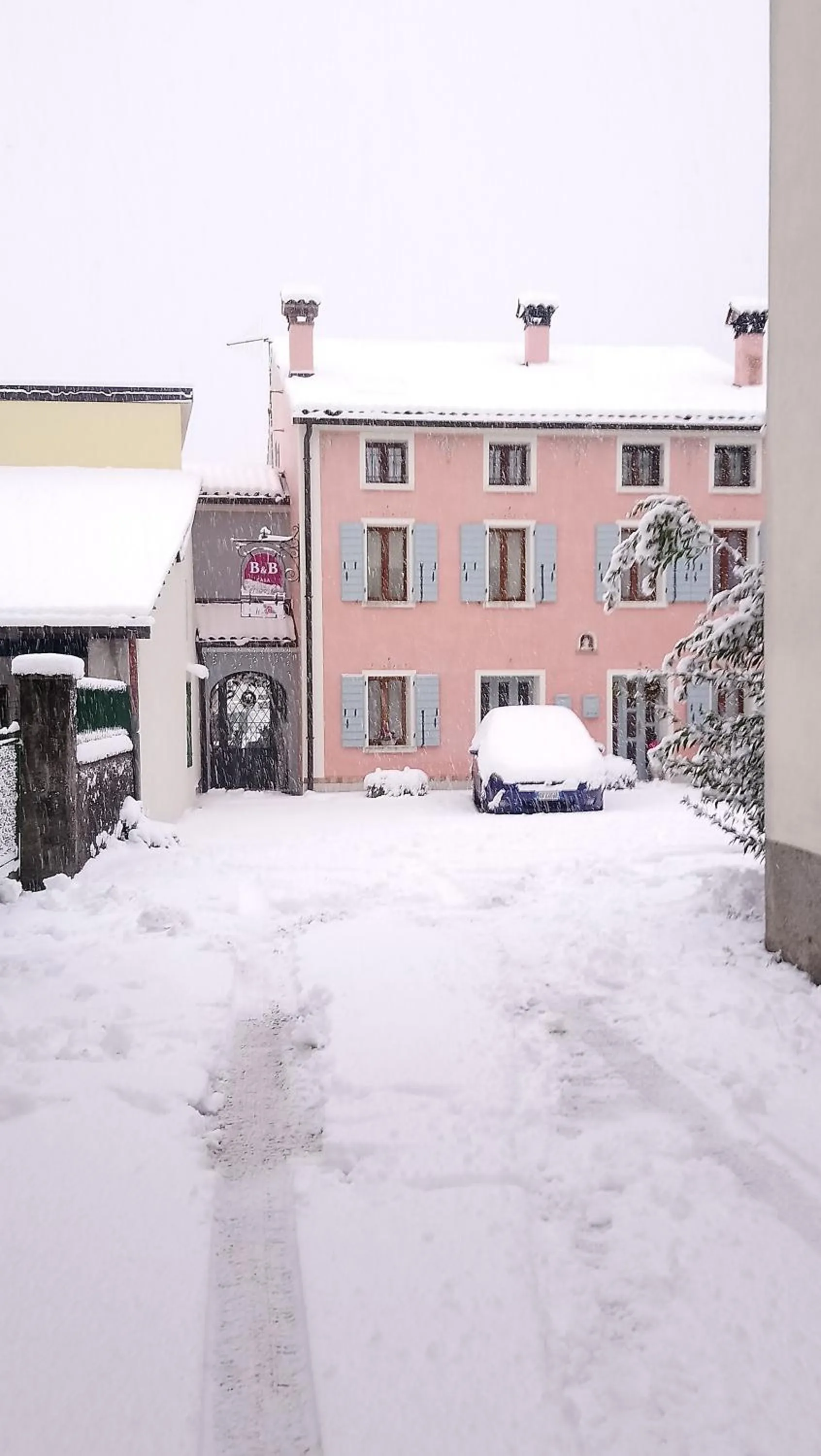 Property building in B&B Casa Francesca