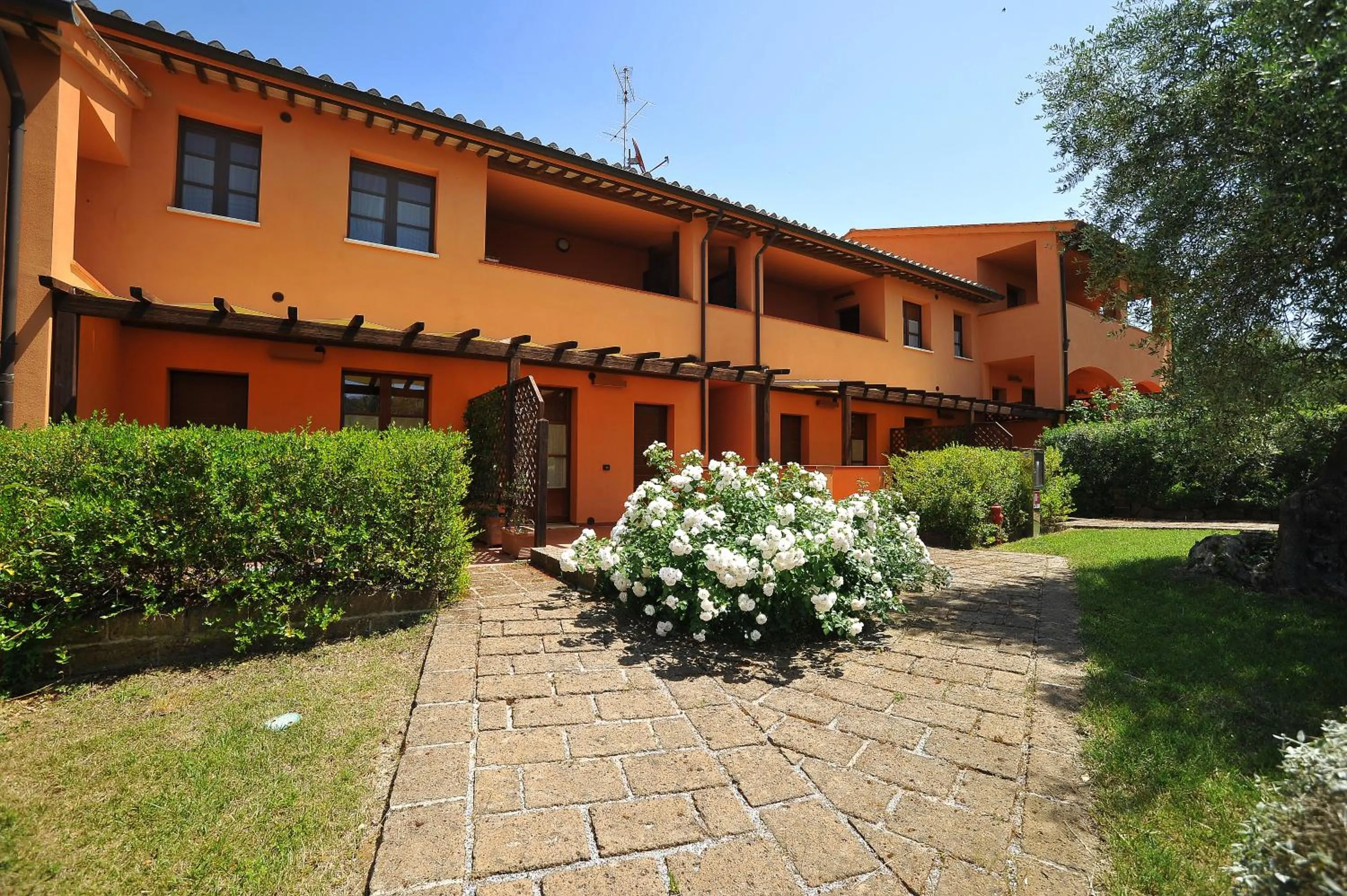 Facade/entrance in Borgo Etrusco