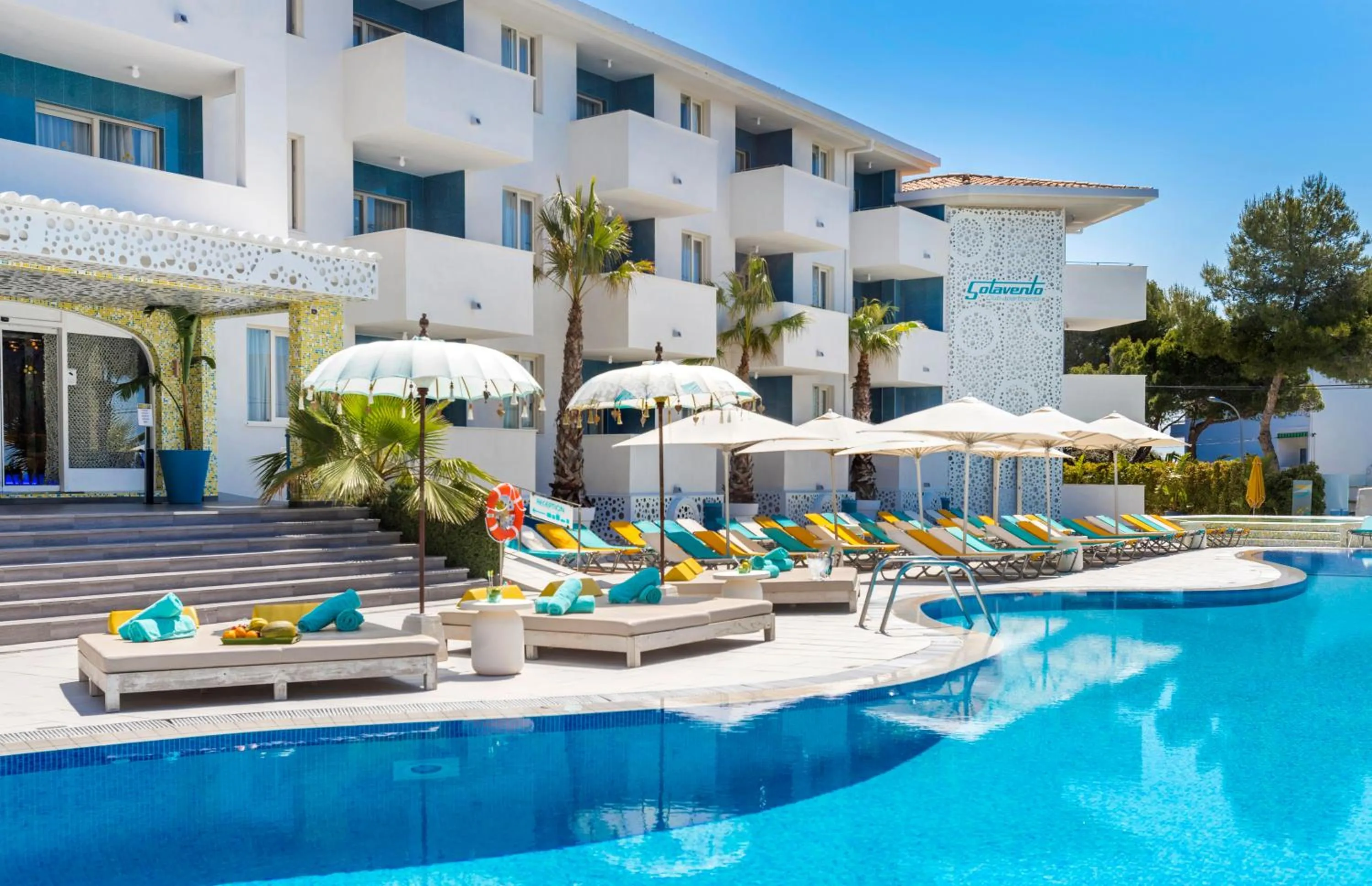 Facade/entrance in Sotavento Club Apartments - Adults Only