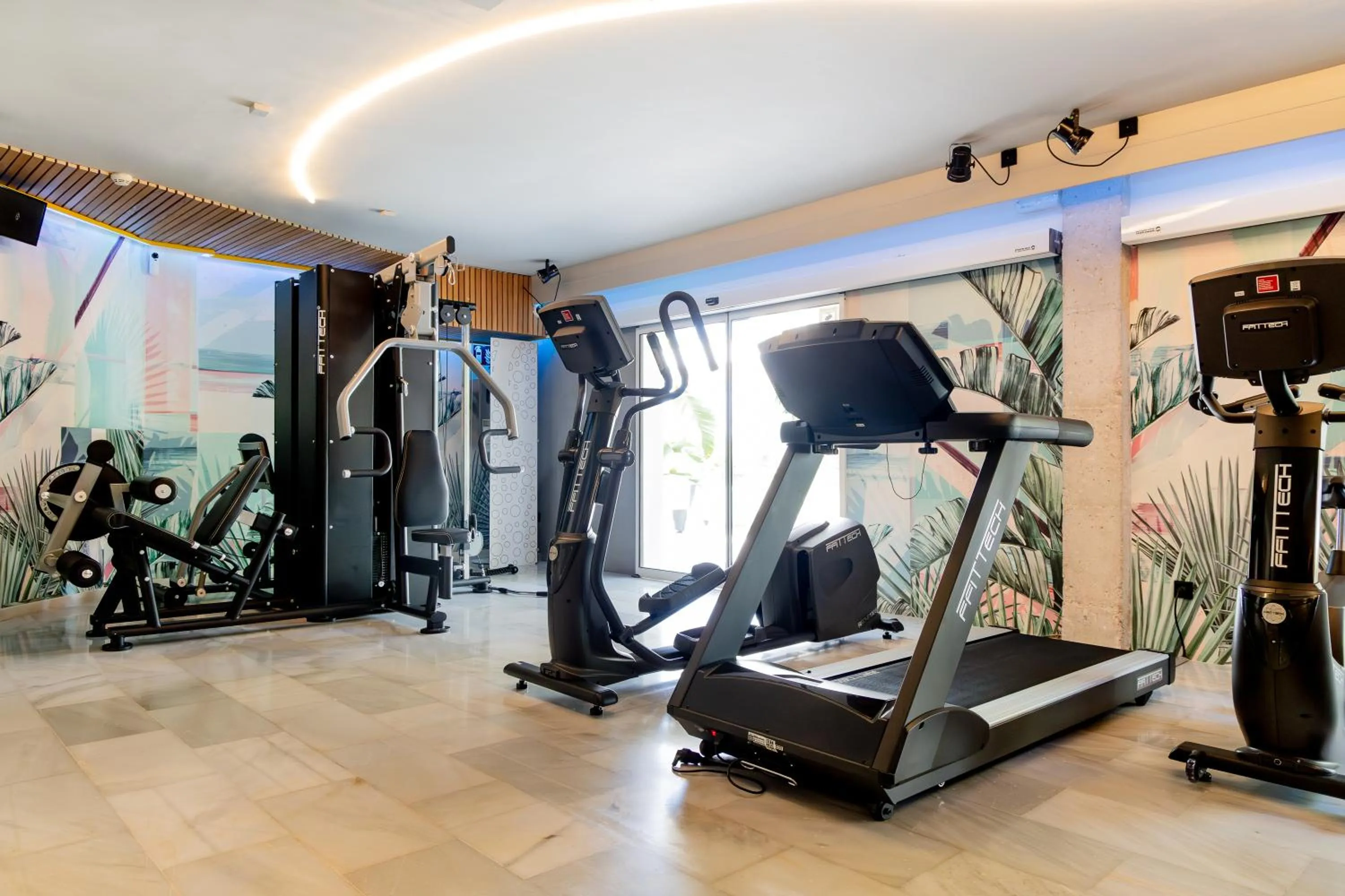 Fitness centre/facilities in Sotavento Club Apartments - Adults Only