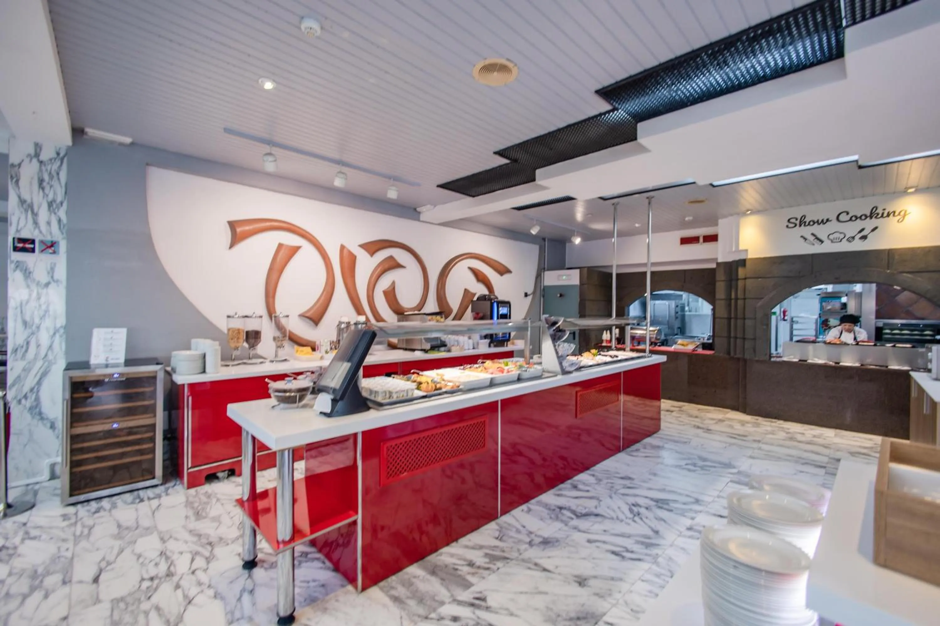 Restaurant/places to eat in Servatur Green Beach