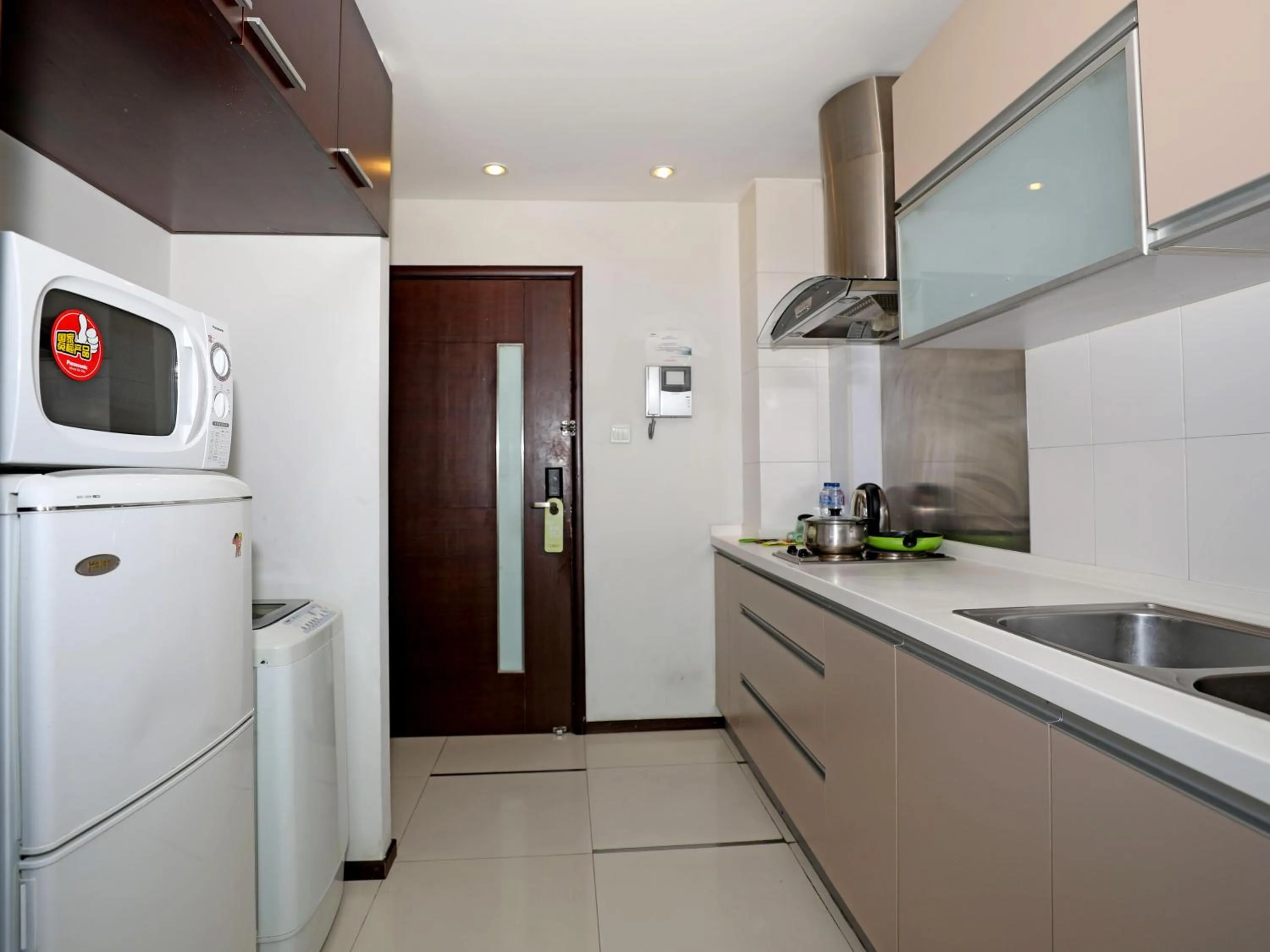 Shanghai Cosmo World Union Service Apartment