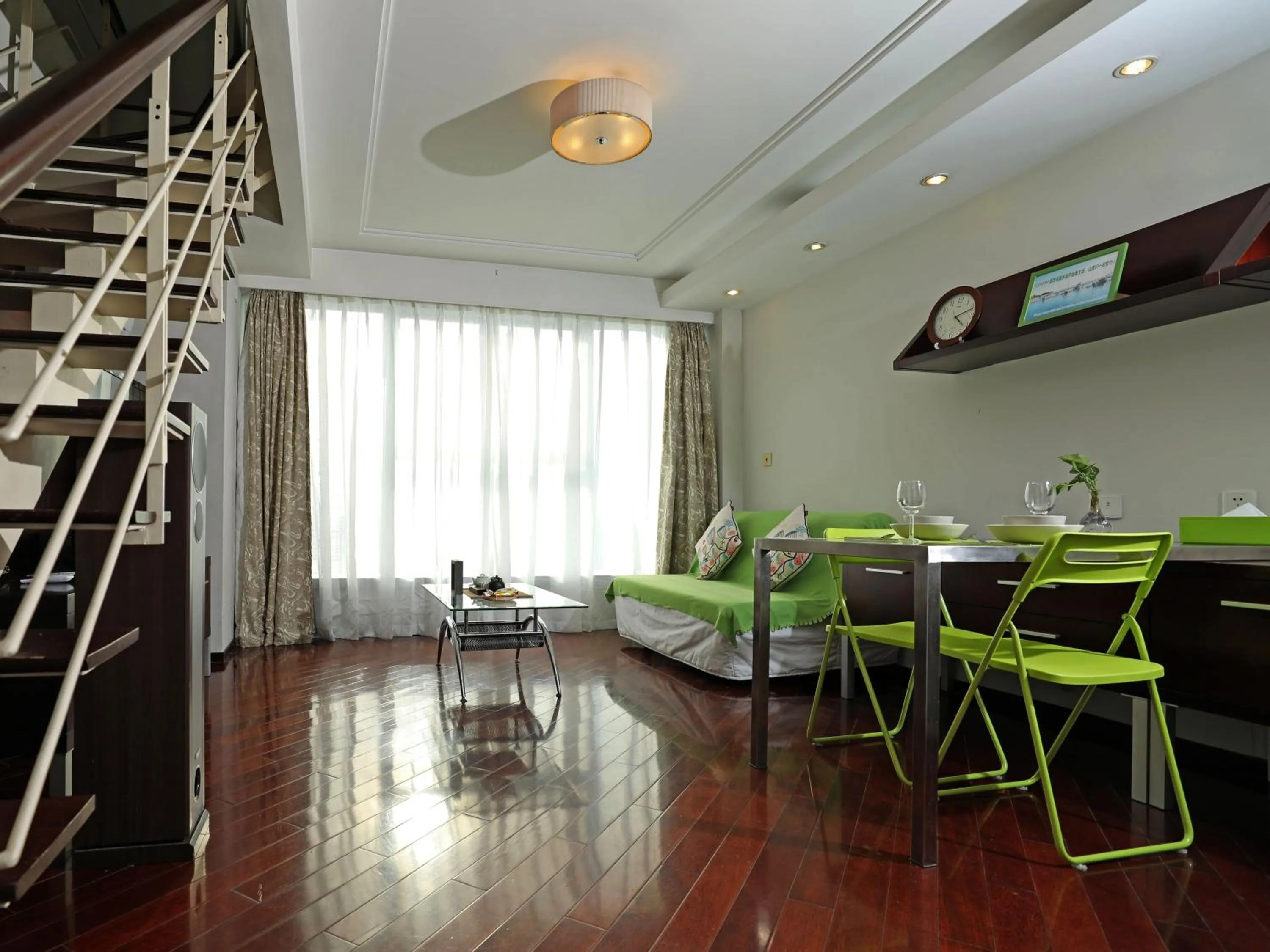 Shanghai Cosmo World Union Service Apartment