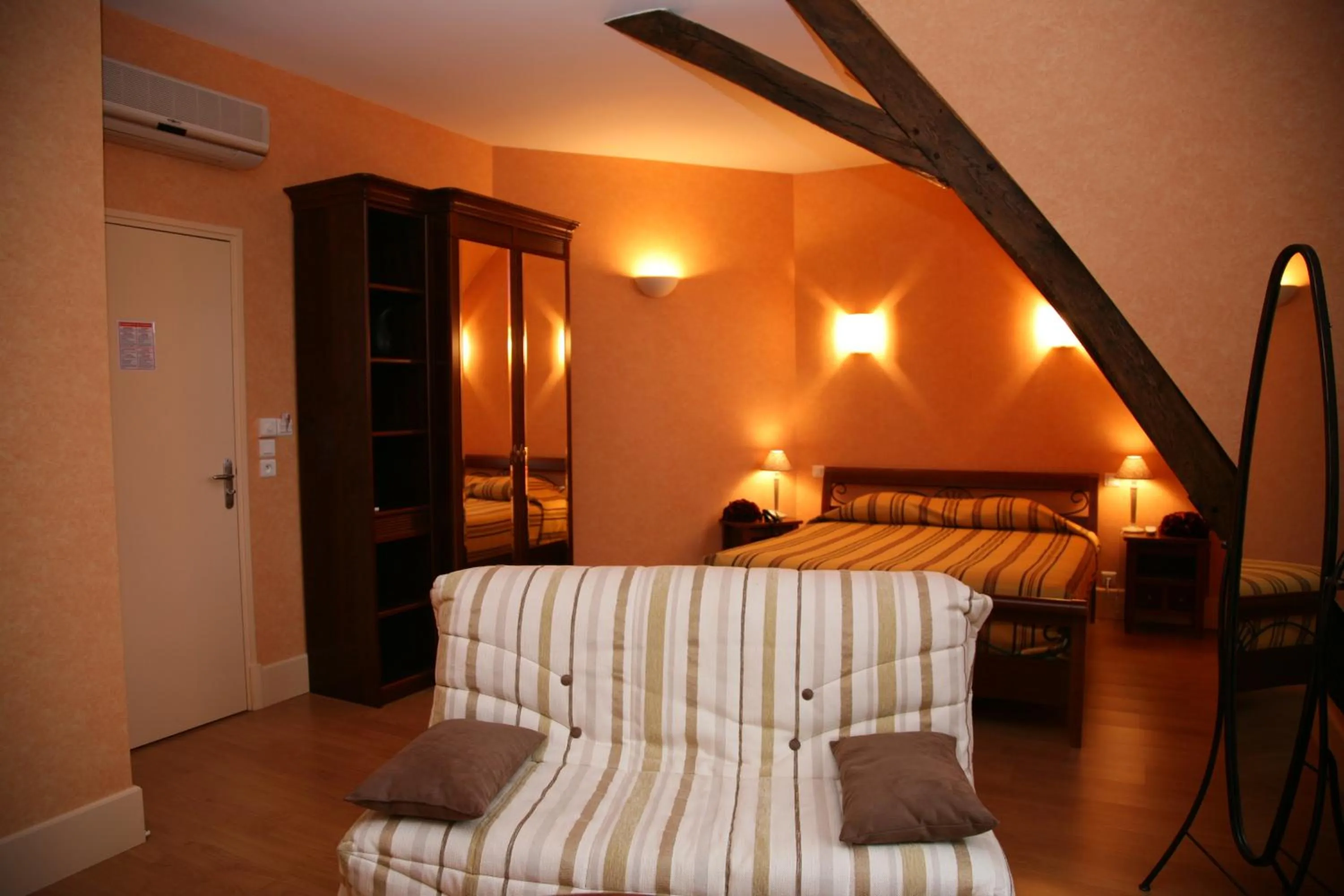 Bed in Domaine de Chantemerle