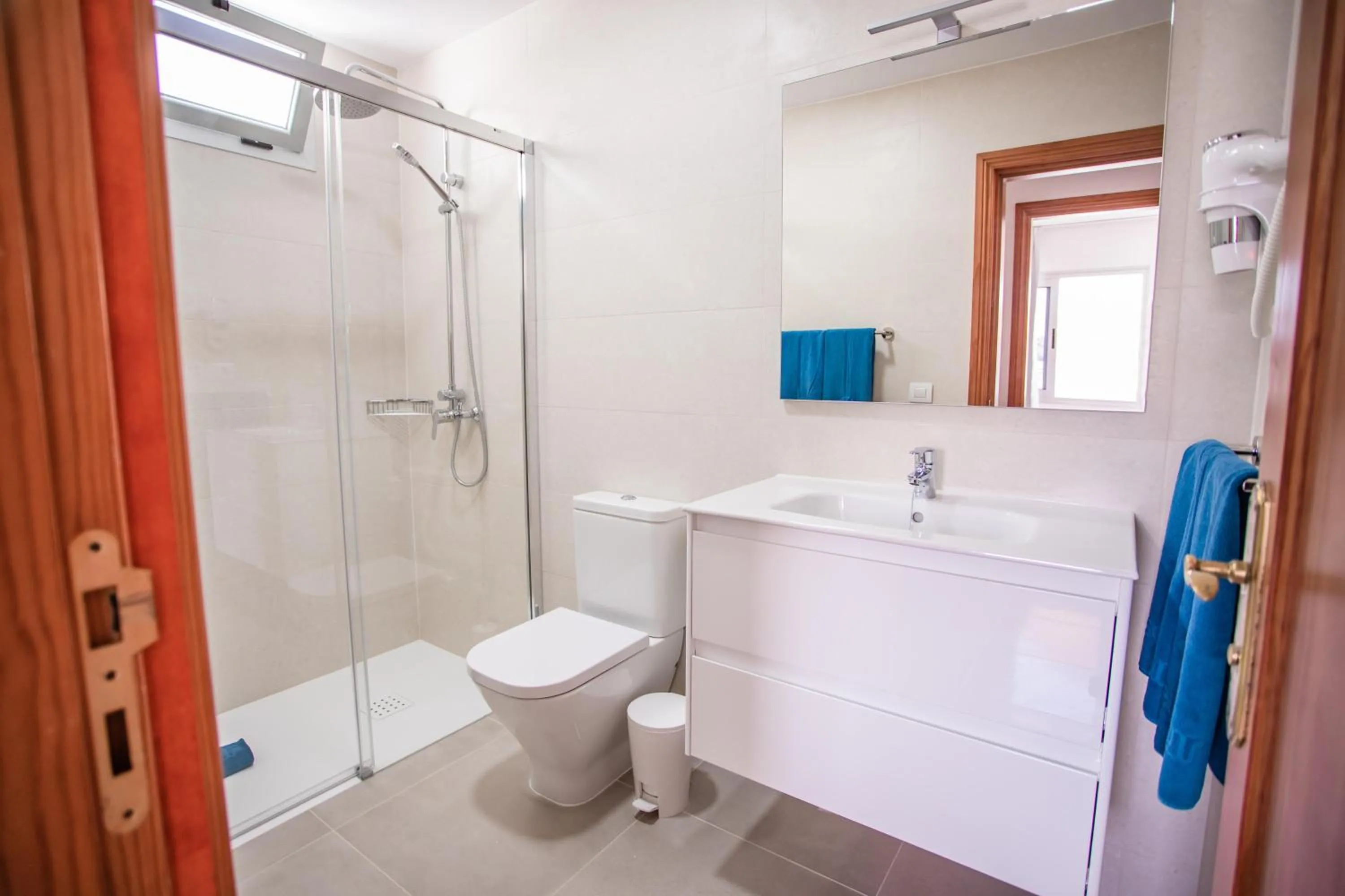 Bathroom in Servatur Montebello