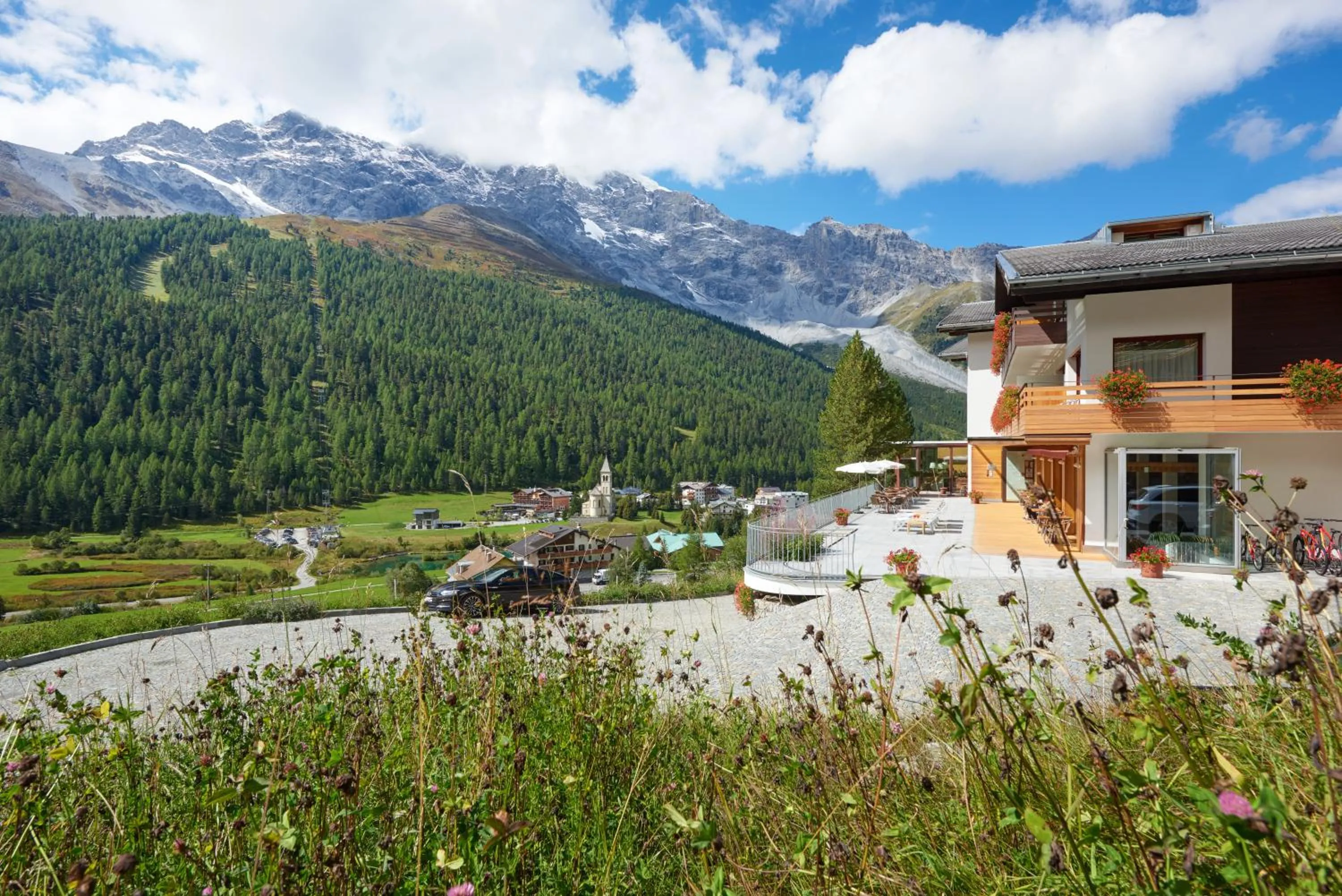 Property building in Hotel Marlet