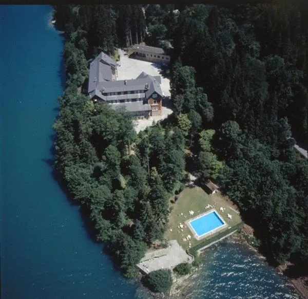 Facade/entrance in Grand Hotel Molveno