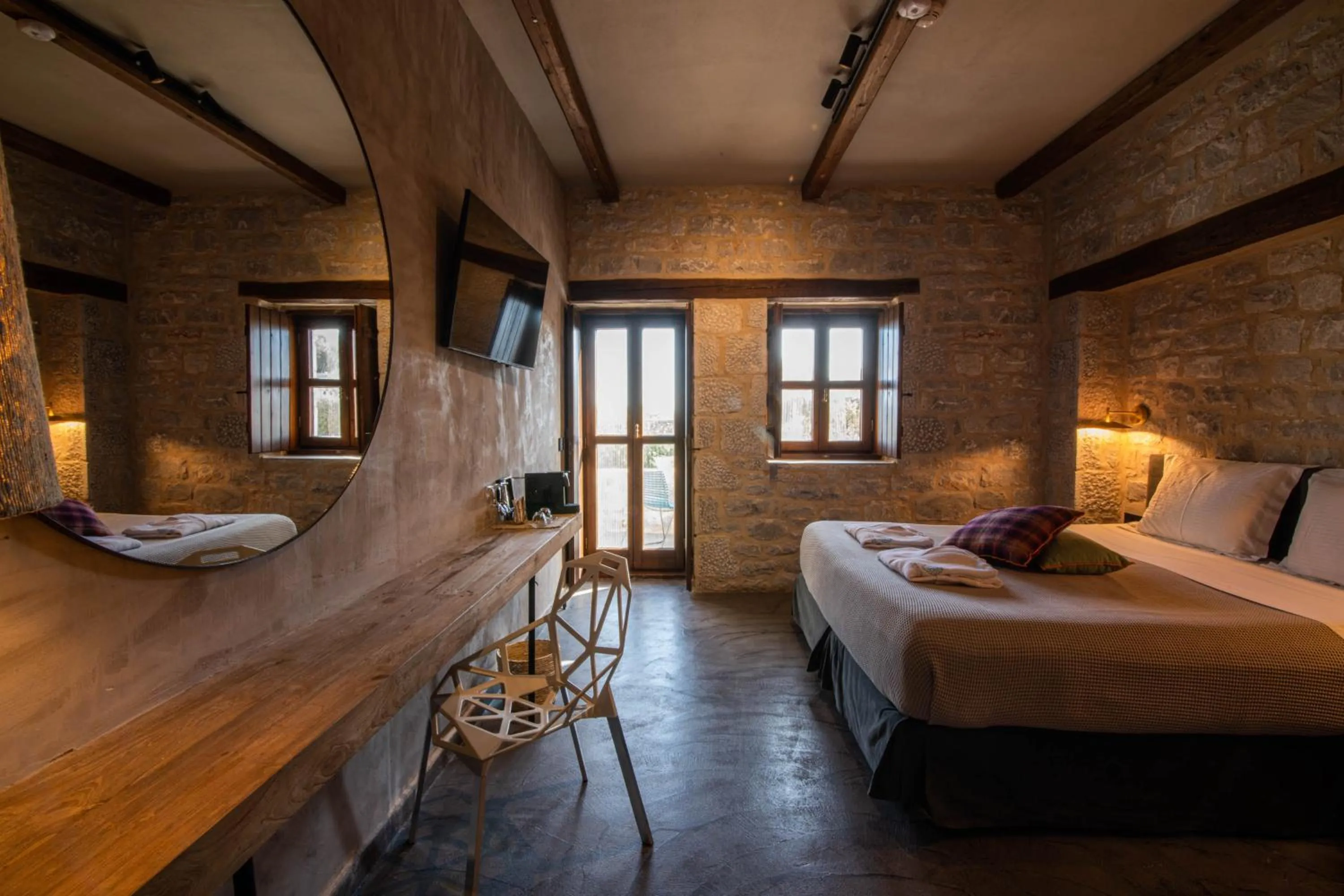 Restaurant/places to eat in Petra & Fos Boutique Hotel & Spa