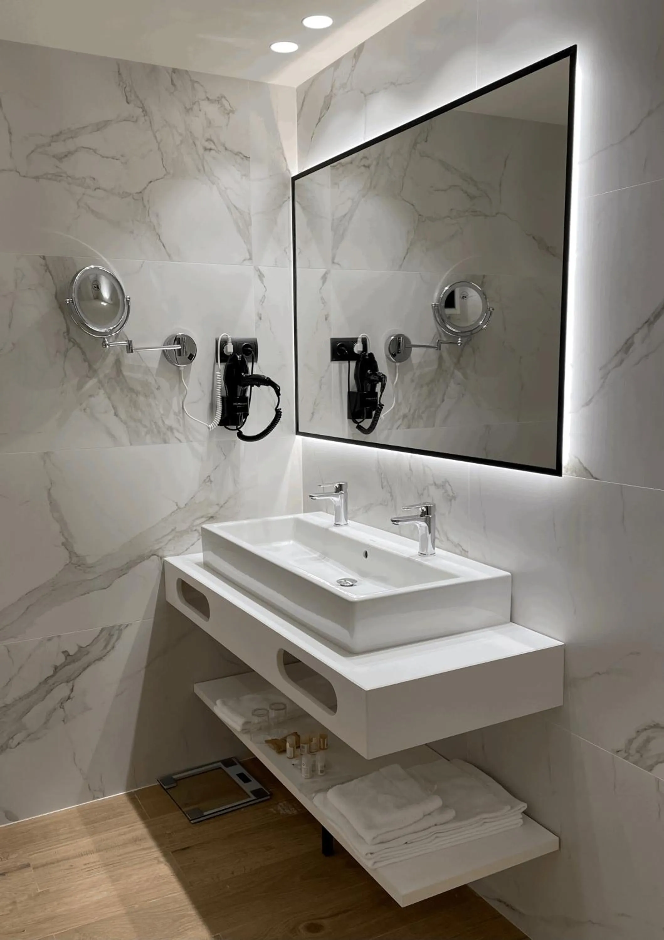 Hotel Brisamar Suites