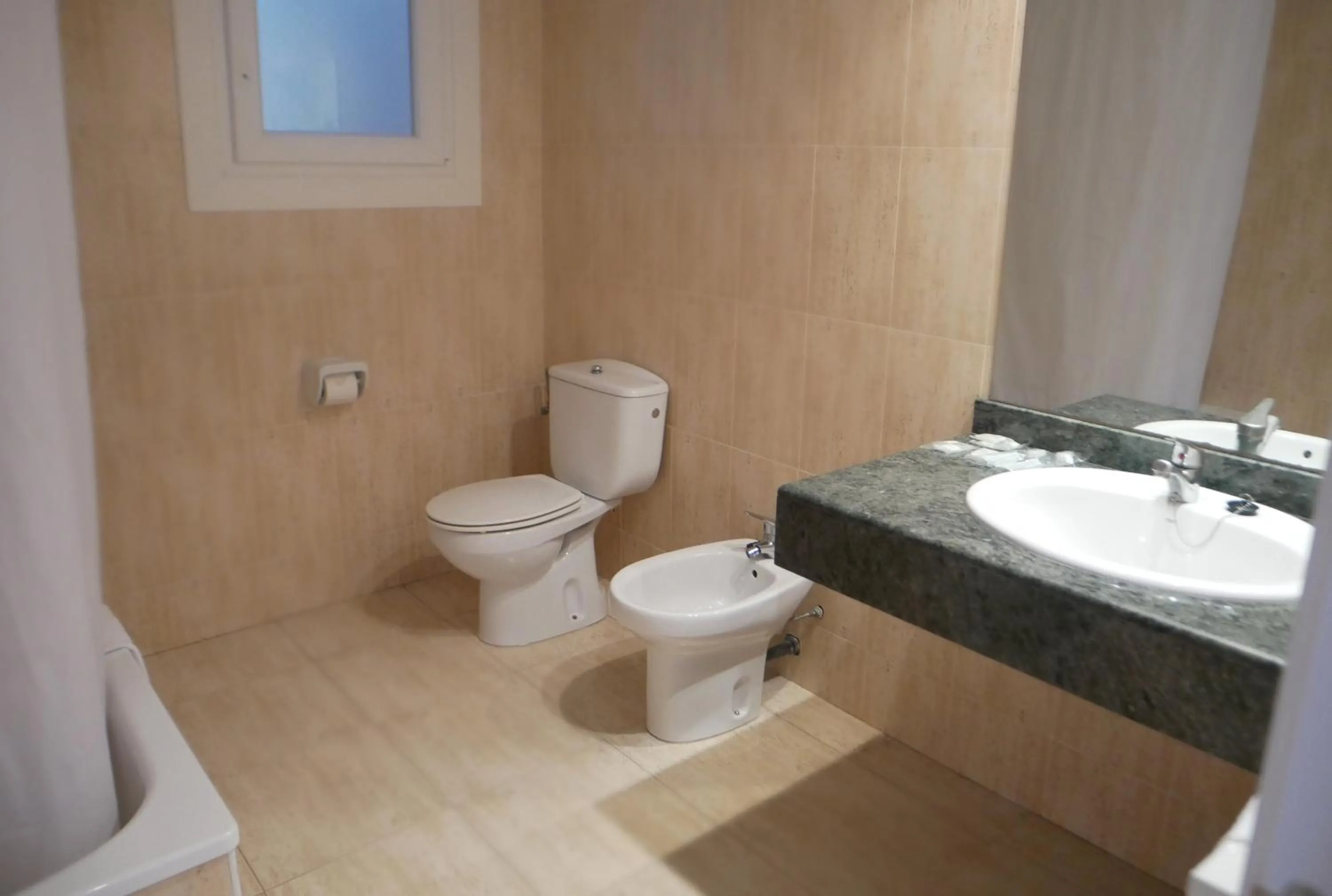 Hotel Brisamar Suites