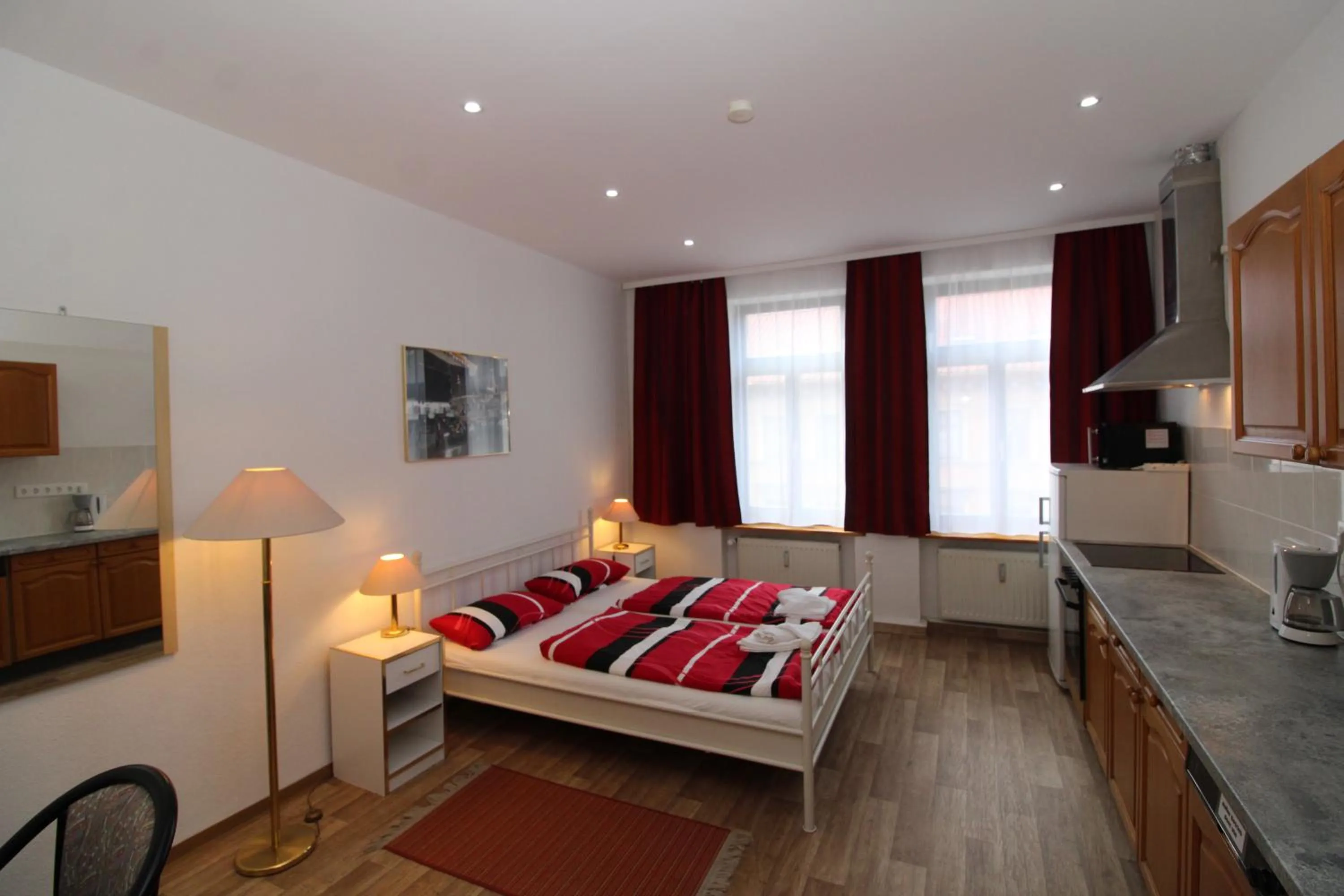 Photo of the whole room, Bed in Space Hotel im Campus der JvP Schule