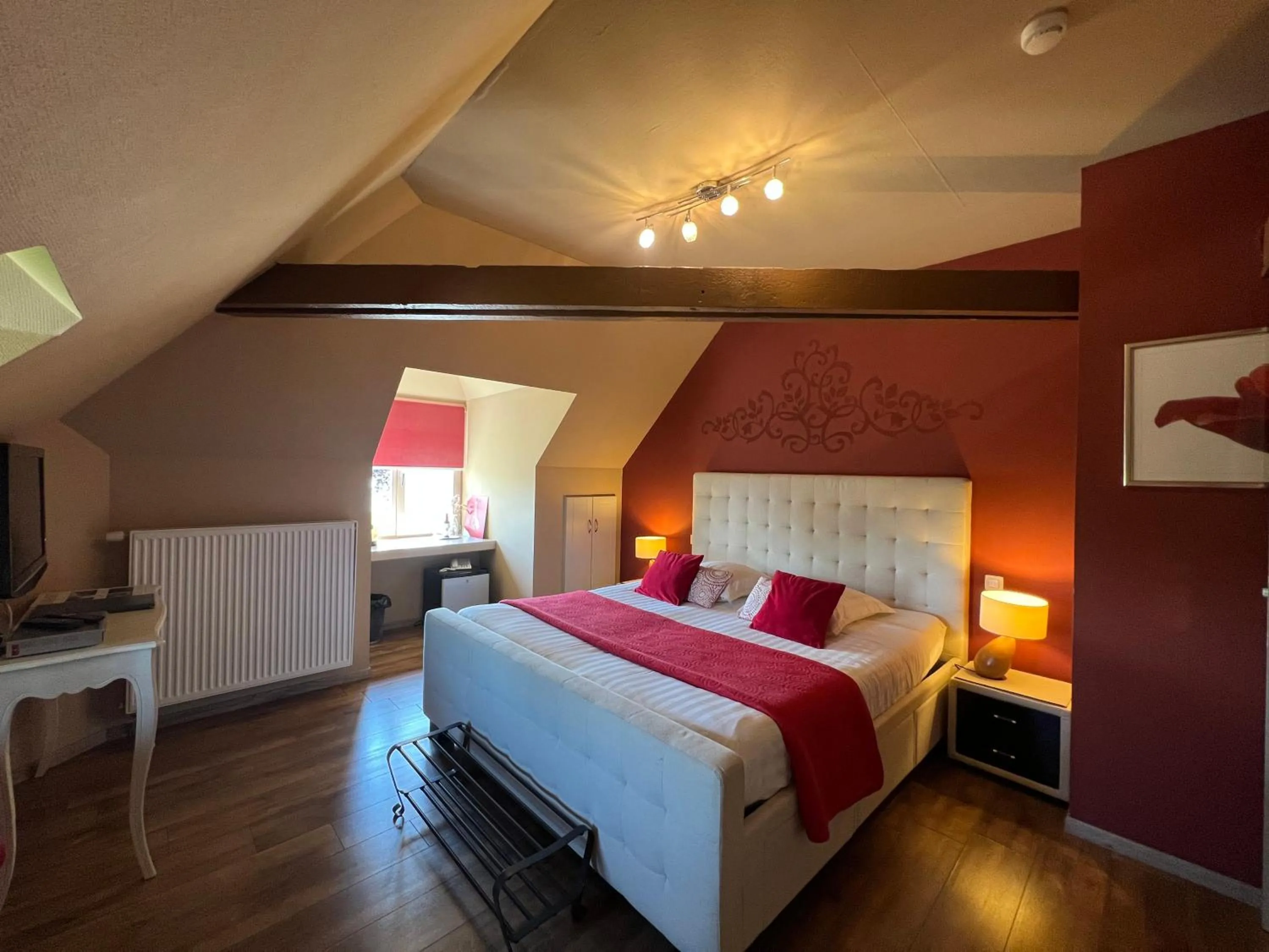 Bed in Hotel Fleur de Lys