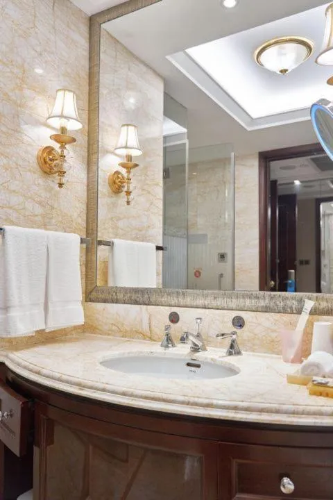 Property building in Tongli Lake Resort Phase II