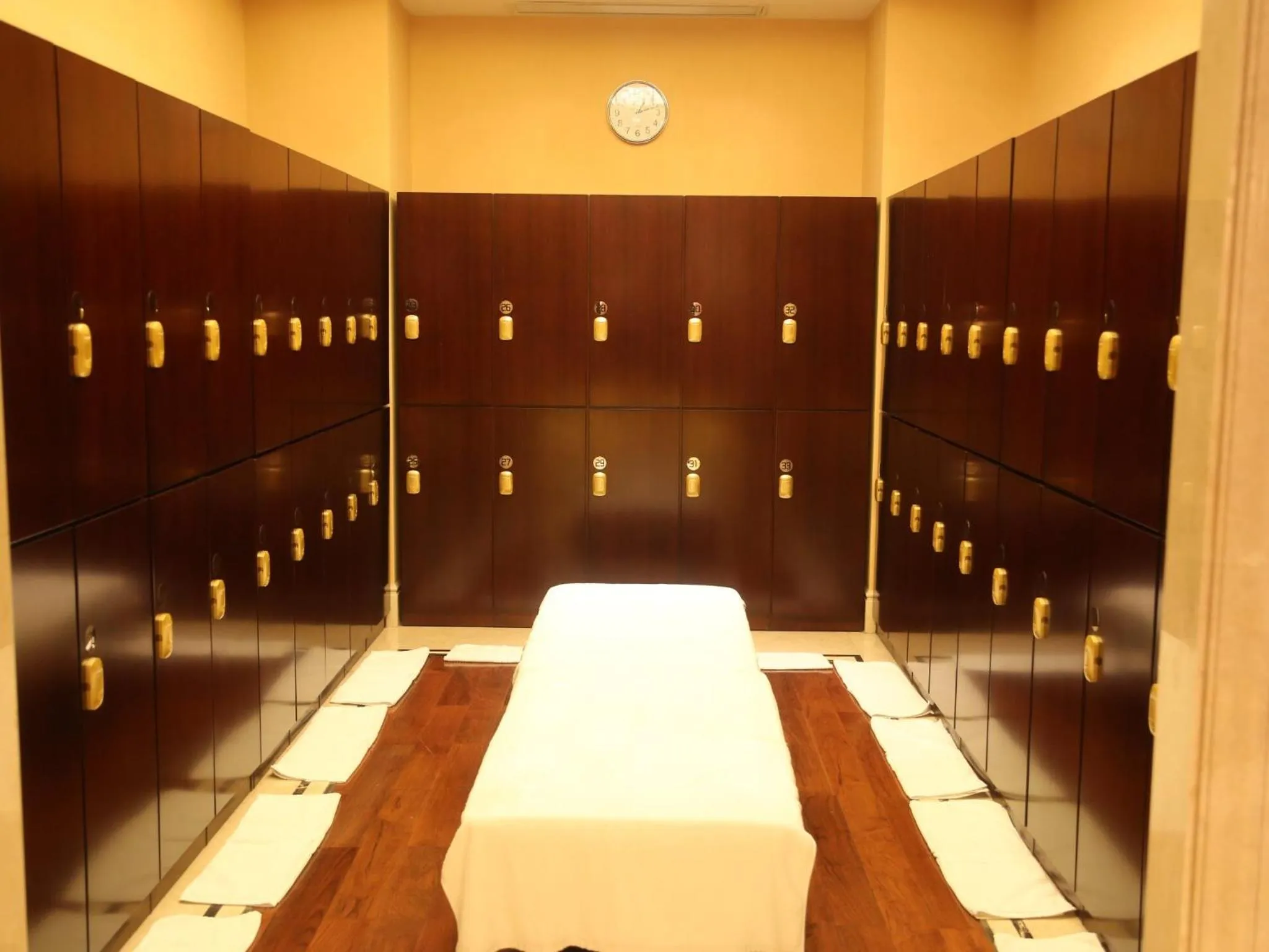 Swimming pool in Tongli Lake Resort Phase II