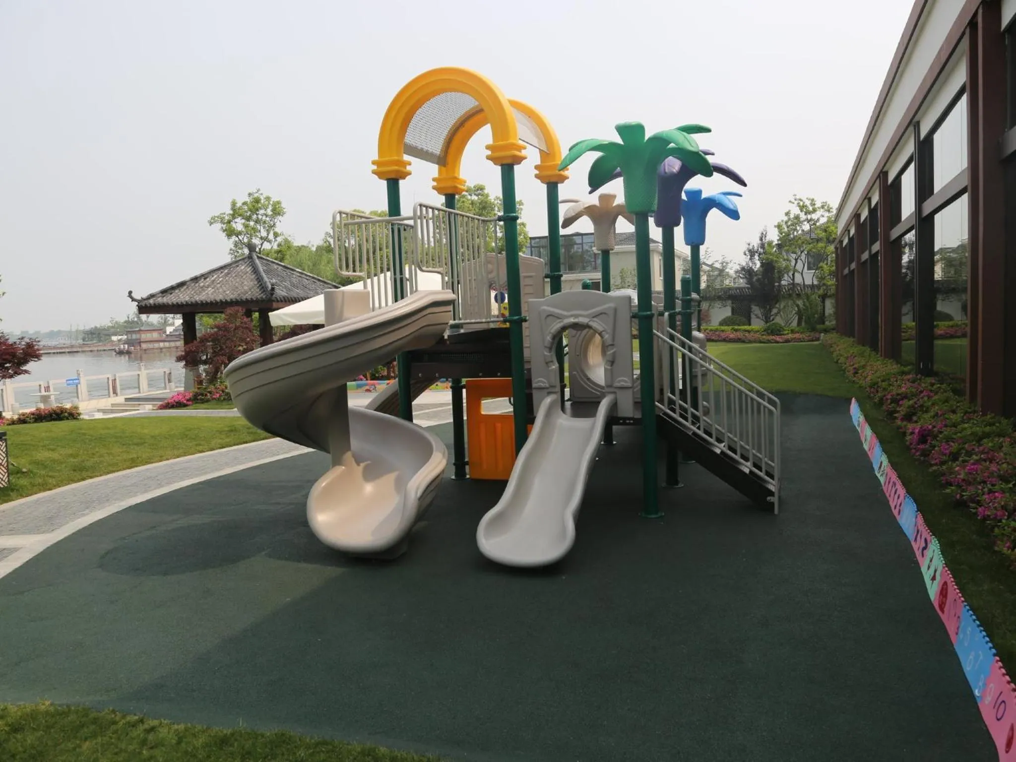 Children play ground in Tongli Lake Resort Phase II