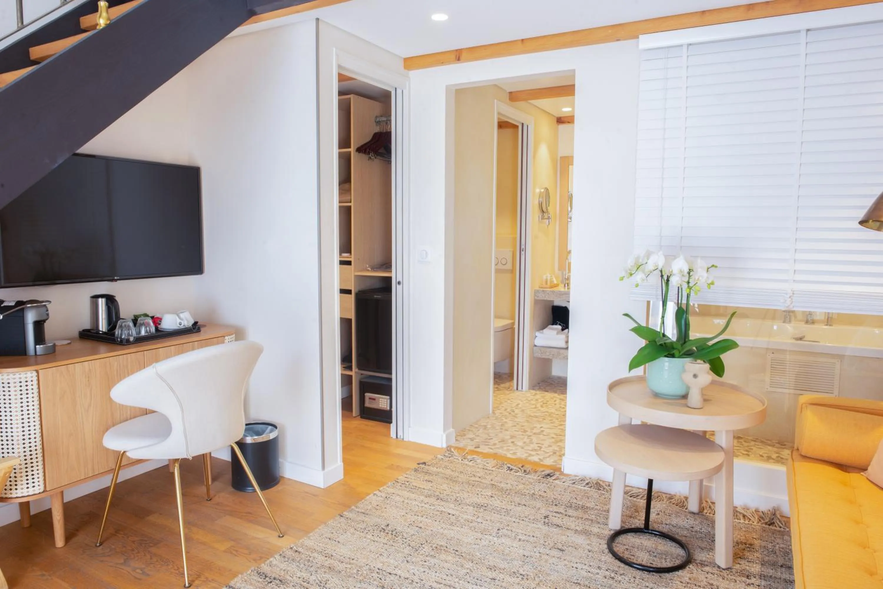 TV and multimedia in Boutique Hôtel Villa Fabulite