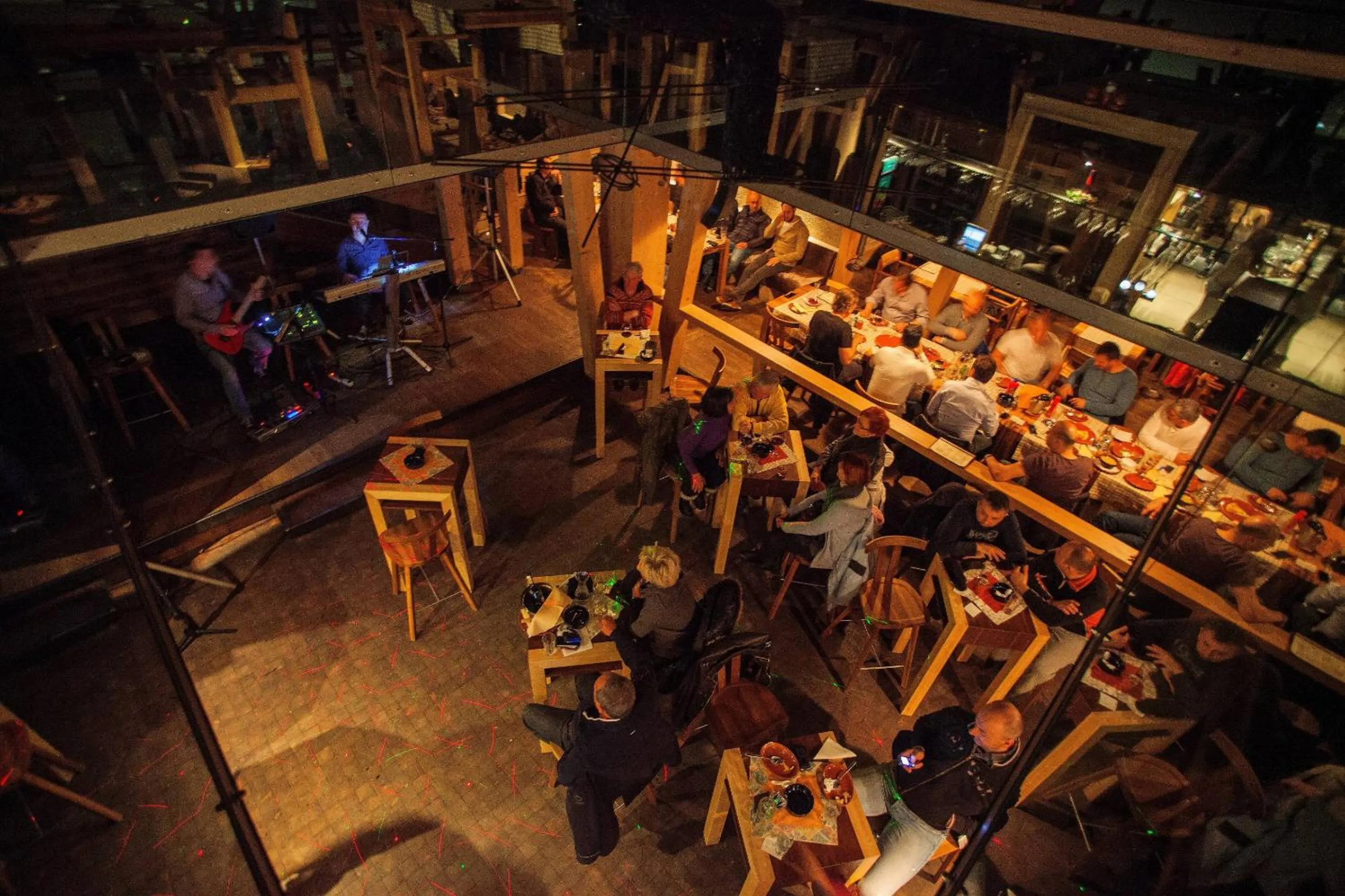 Nightclub / DJ in Termag Hotel Jahorina