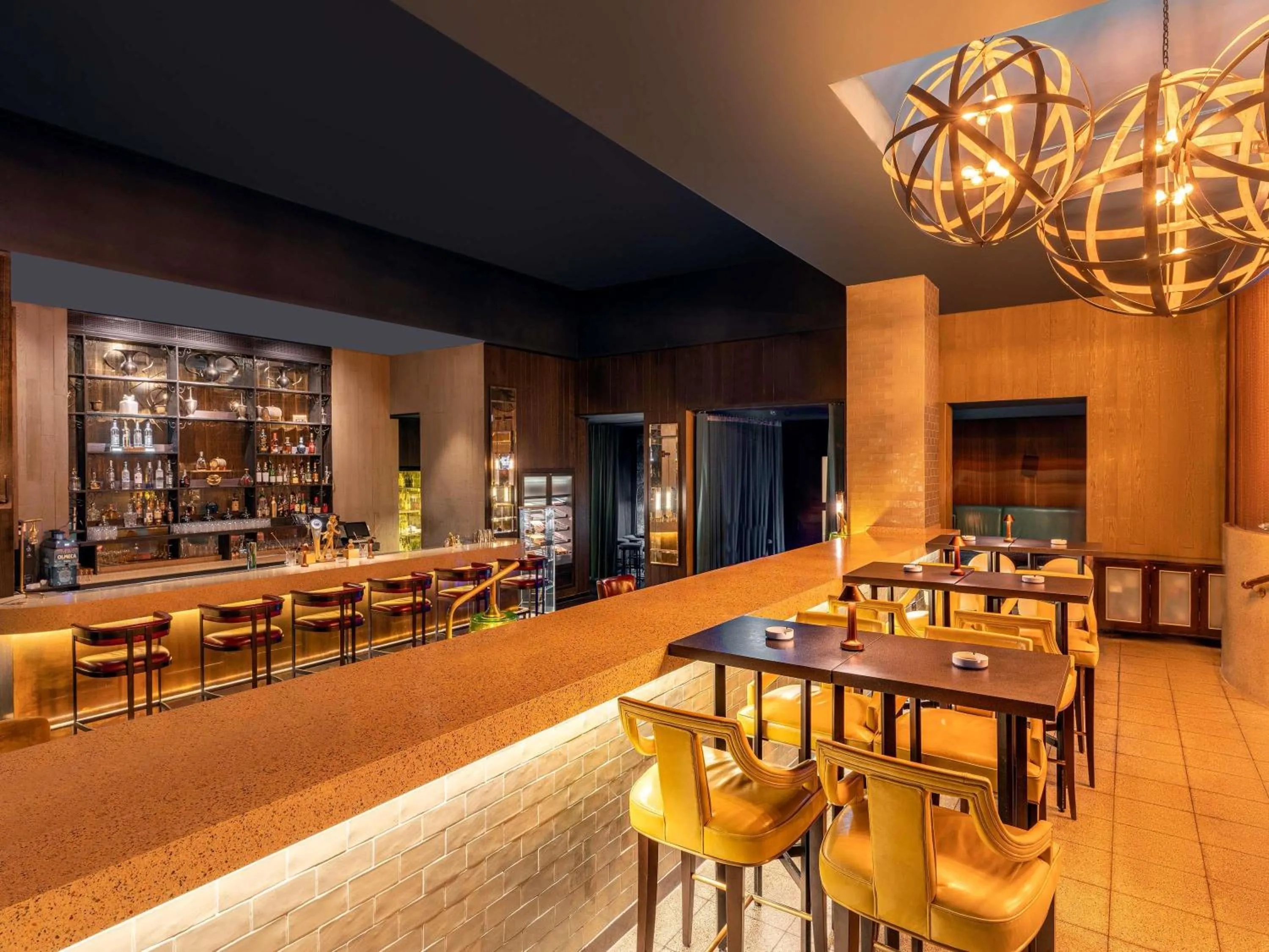 Lounge or bar in Fairmont Amman