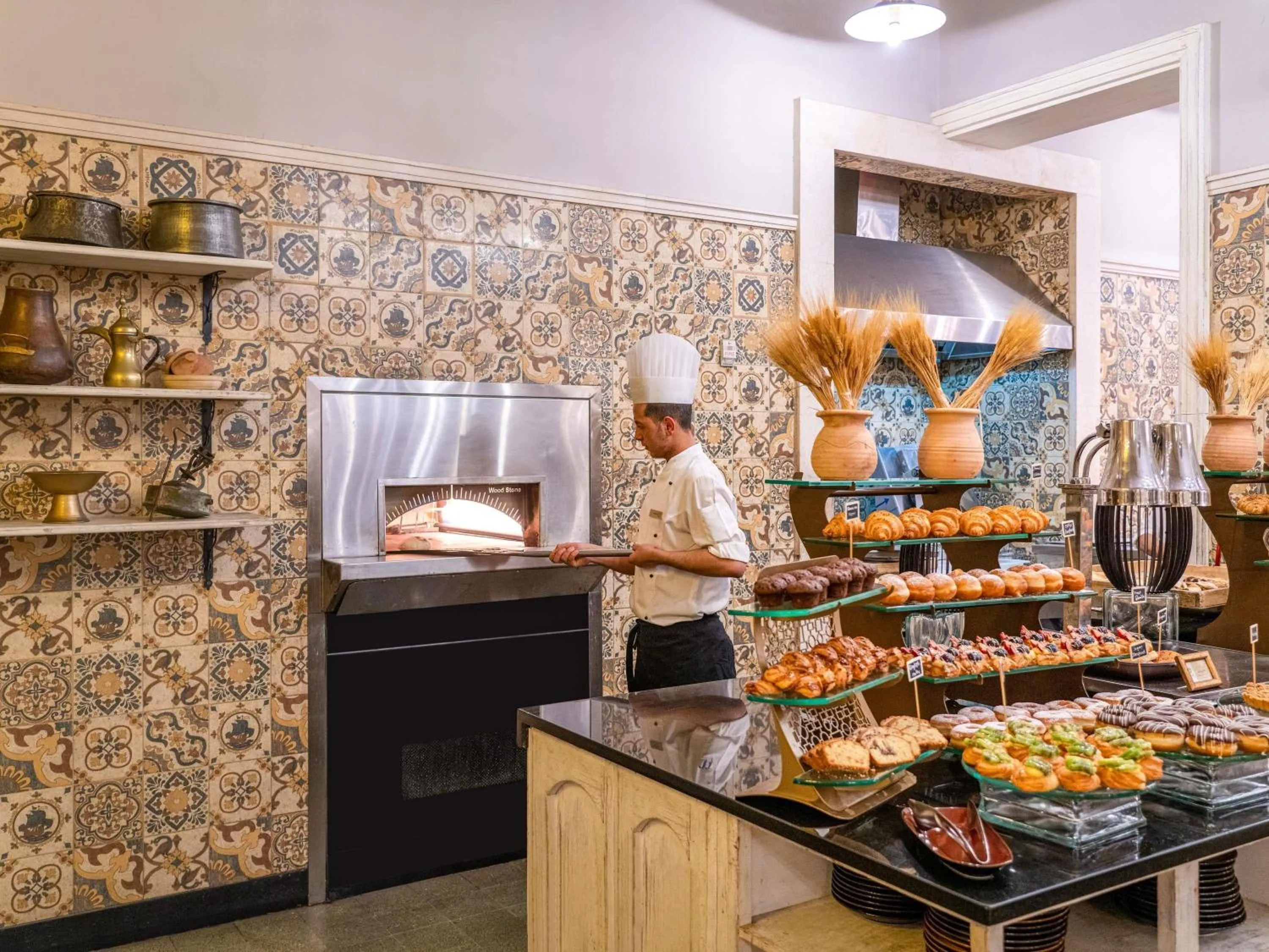 Restaurant/places to eat in Fairmont Amman