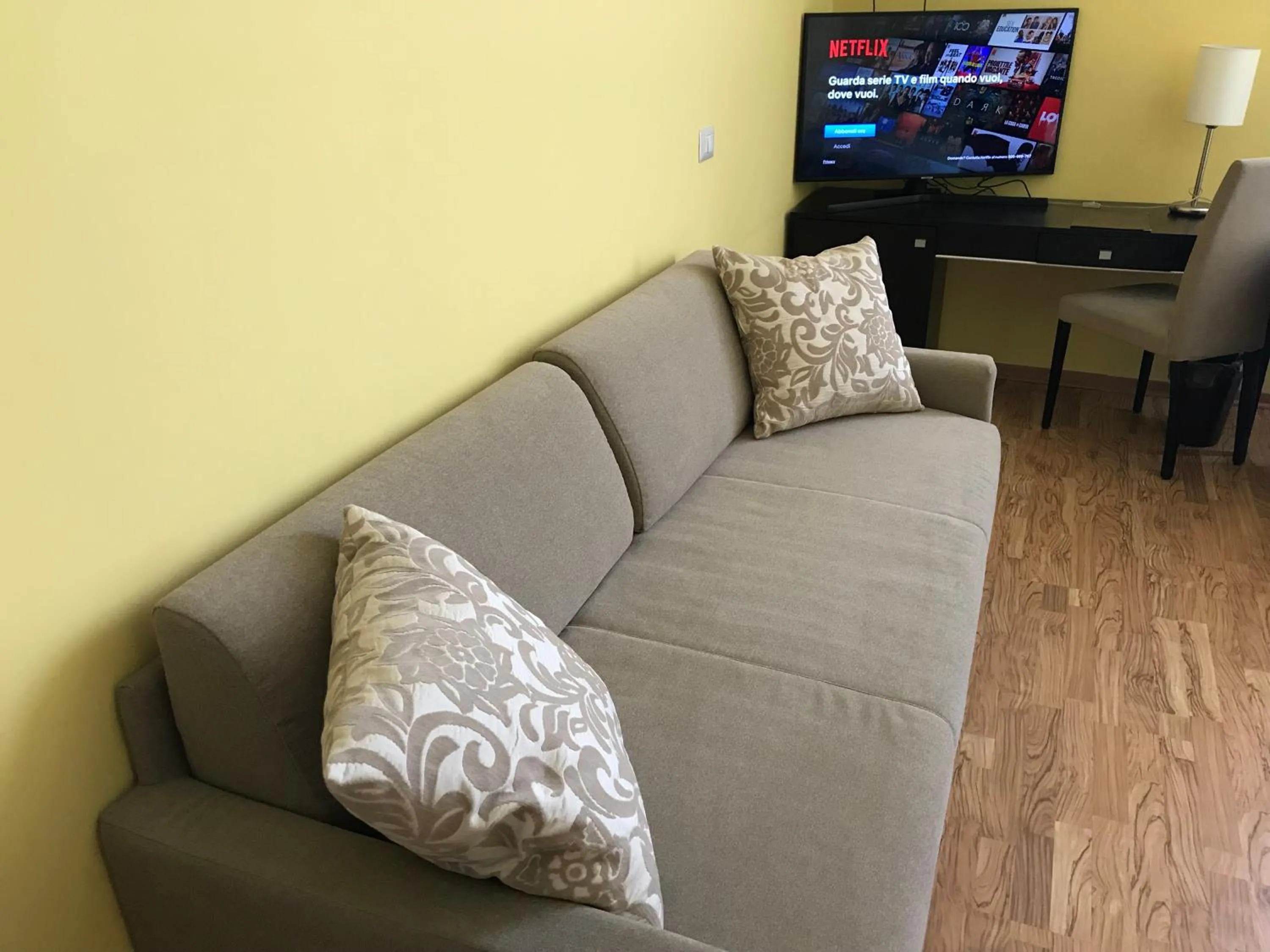 TV and multimedia in Hotel Villa Cinzia