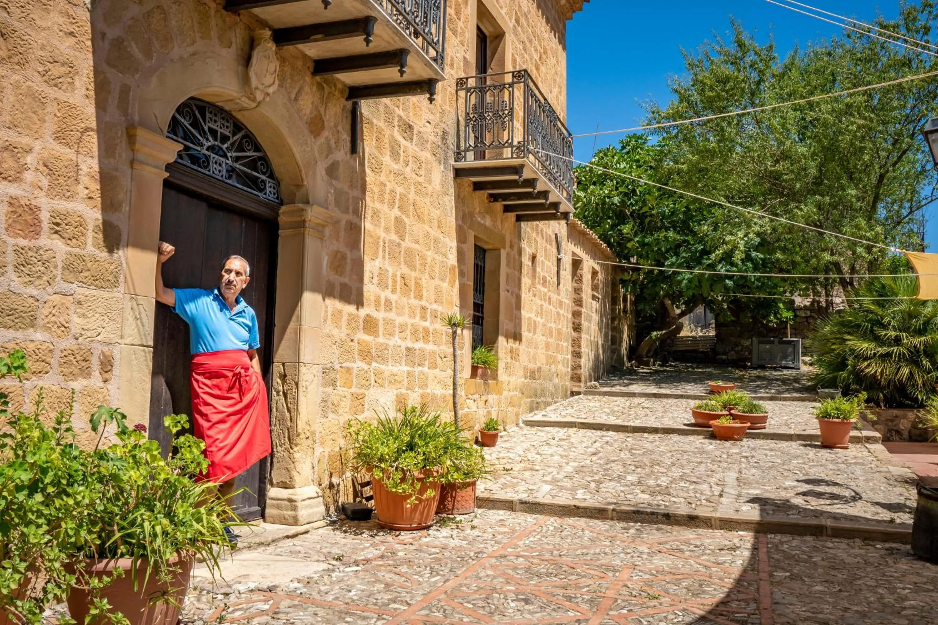 Property building in Casale Villa Rainò