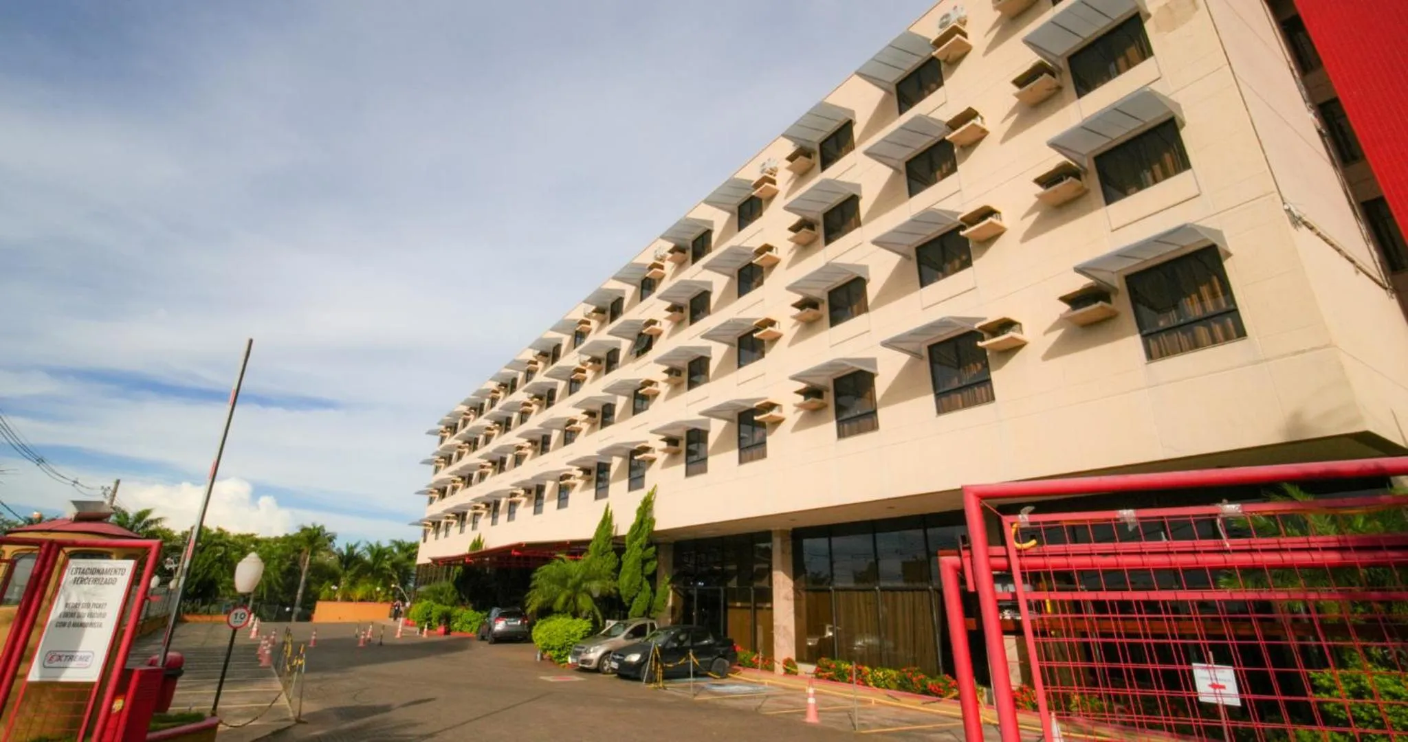Property building in Hotel Dan Inn Campinas Anhanguera - By Nacional Inn