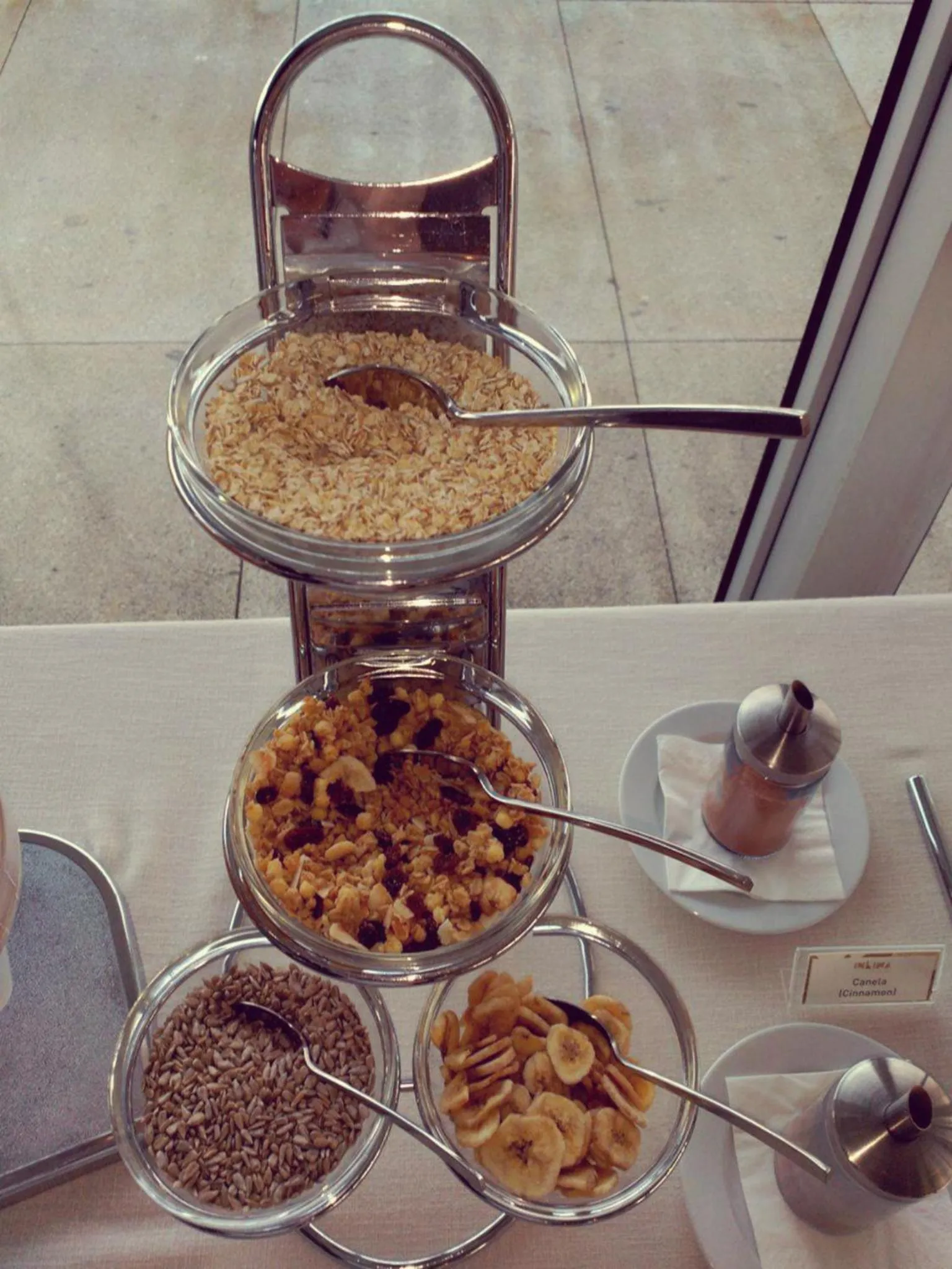 Food in INLIMA Hotel & Spa