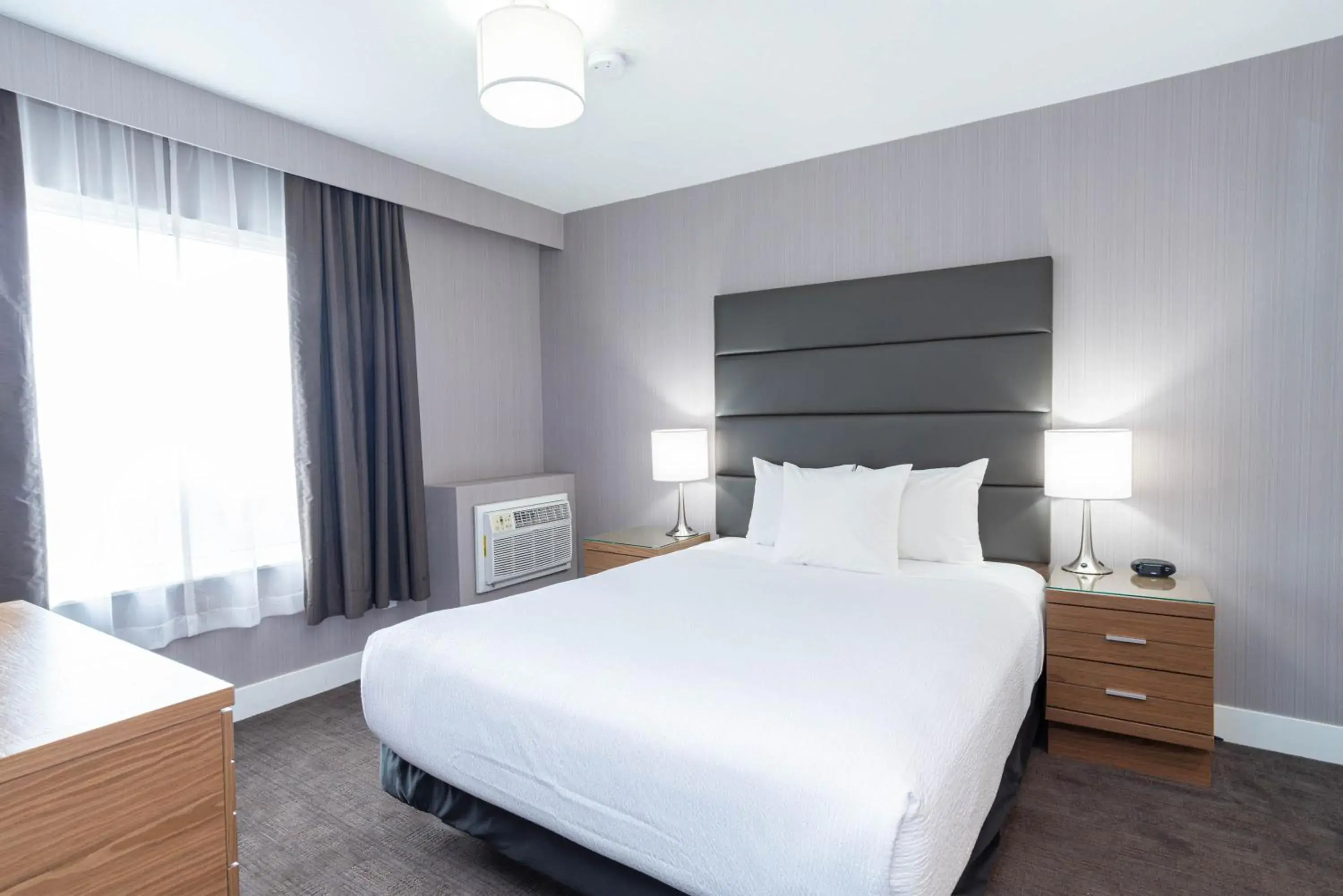 Jacuzzi Suite, 1 Queen Bed, Sofa Bed, Kitchenette in Sandman Hotel Grande Prairie Jacuzzi Suite, 1 Queen Bed, Sofa Bed, Kitchenette in Sandman Hotel Grande Prairie