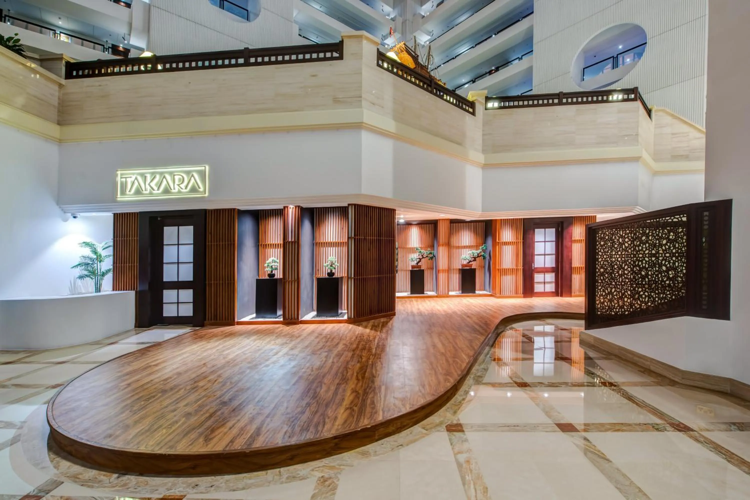 Restaurant/places to eat in InterContinental Muscat by IHG