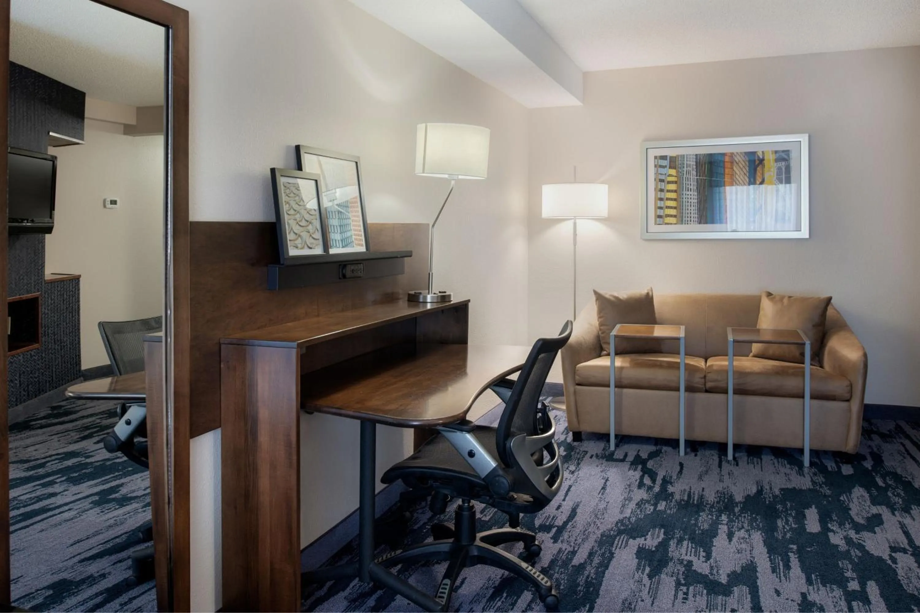 Photo of the whole room in Fairfield by Marriott