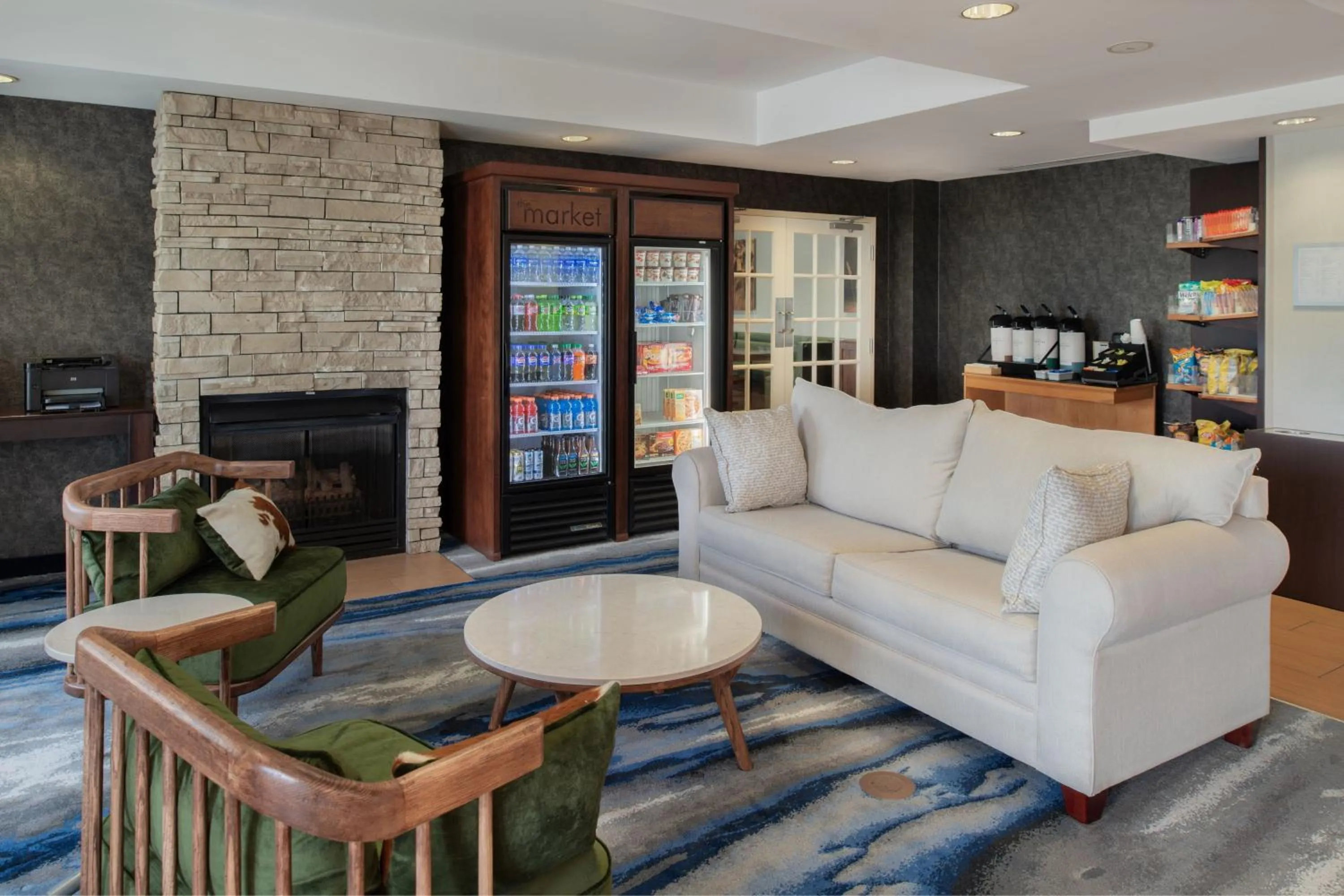 Lobby or reception in Fairfield by Marriott