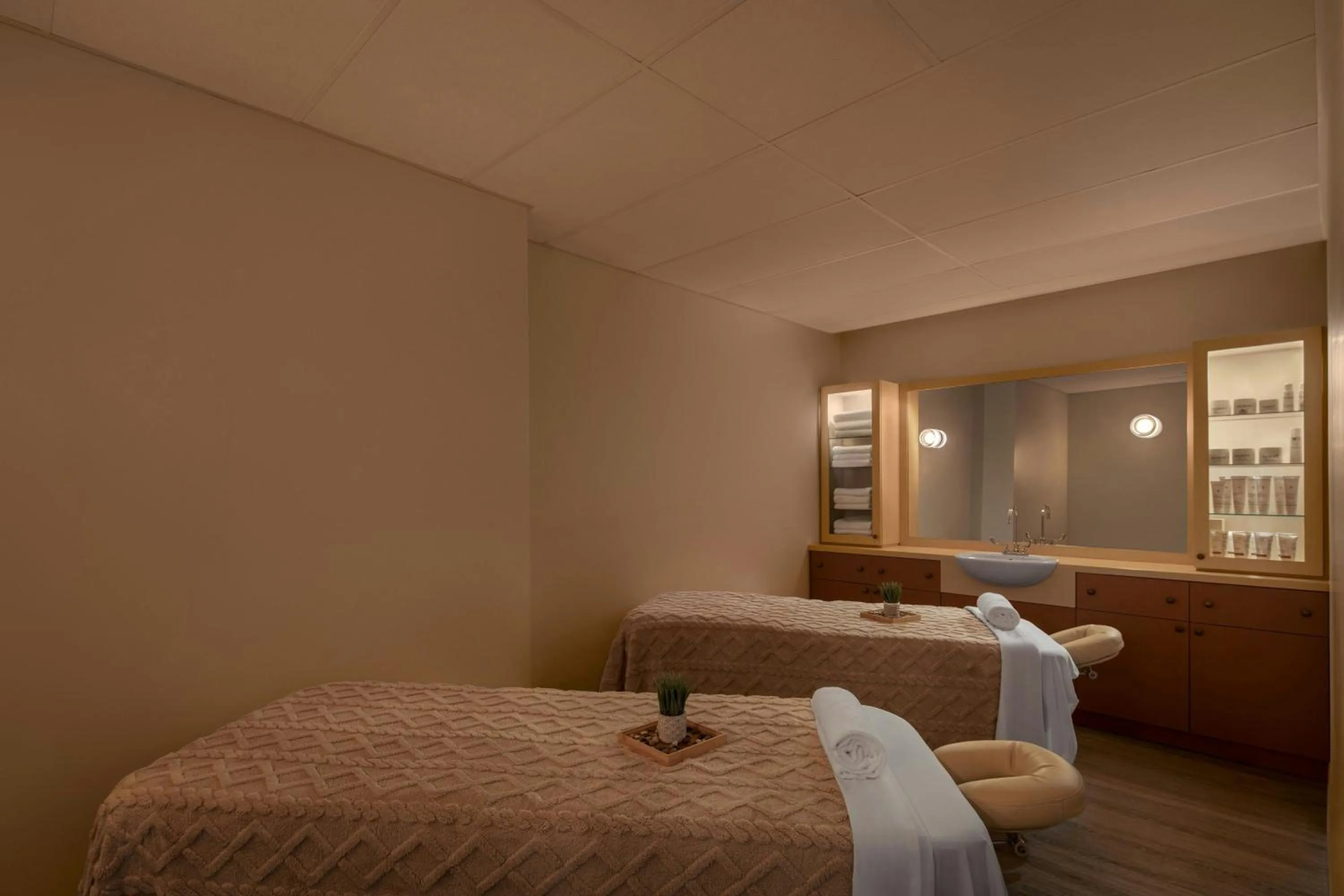 Spa and wellness centre/facilities, Bed in Le Westin Tremblant