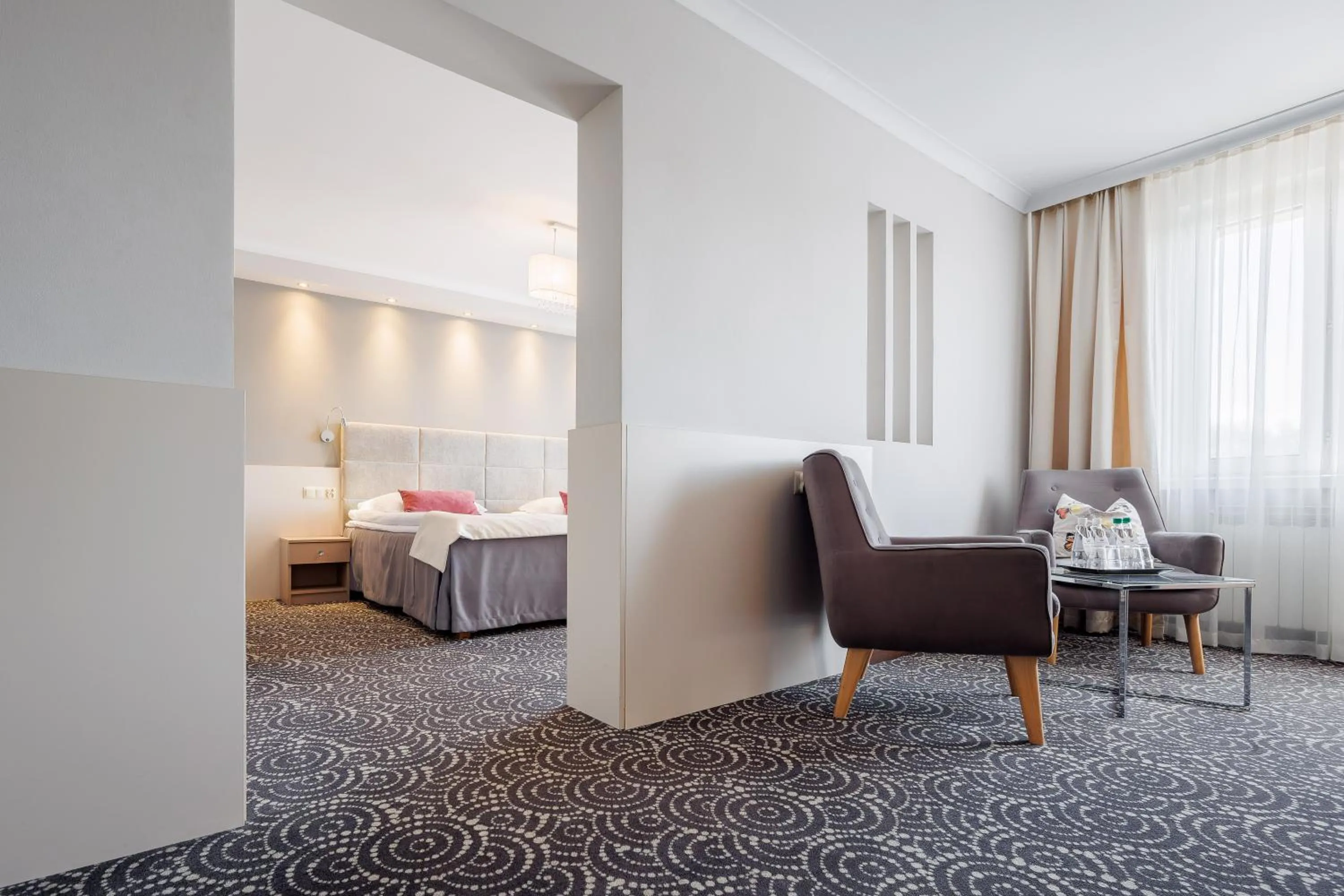 Seating area, Bed in Hotel Cristal Park