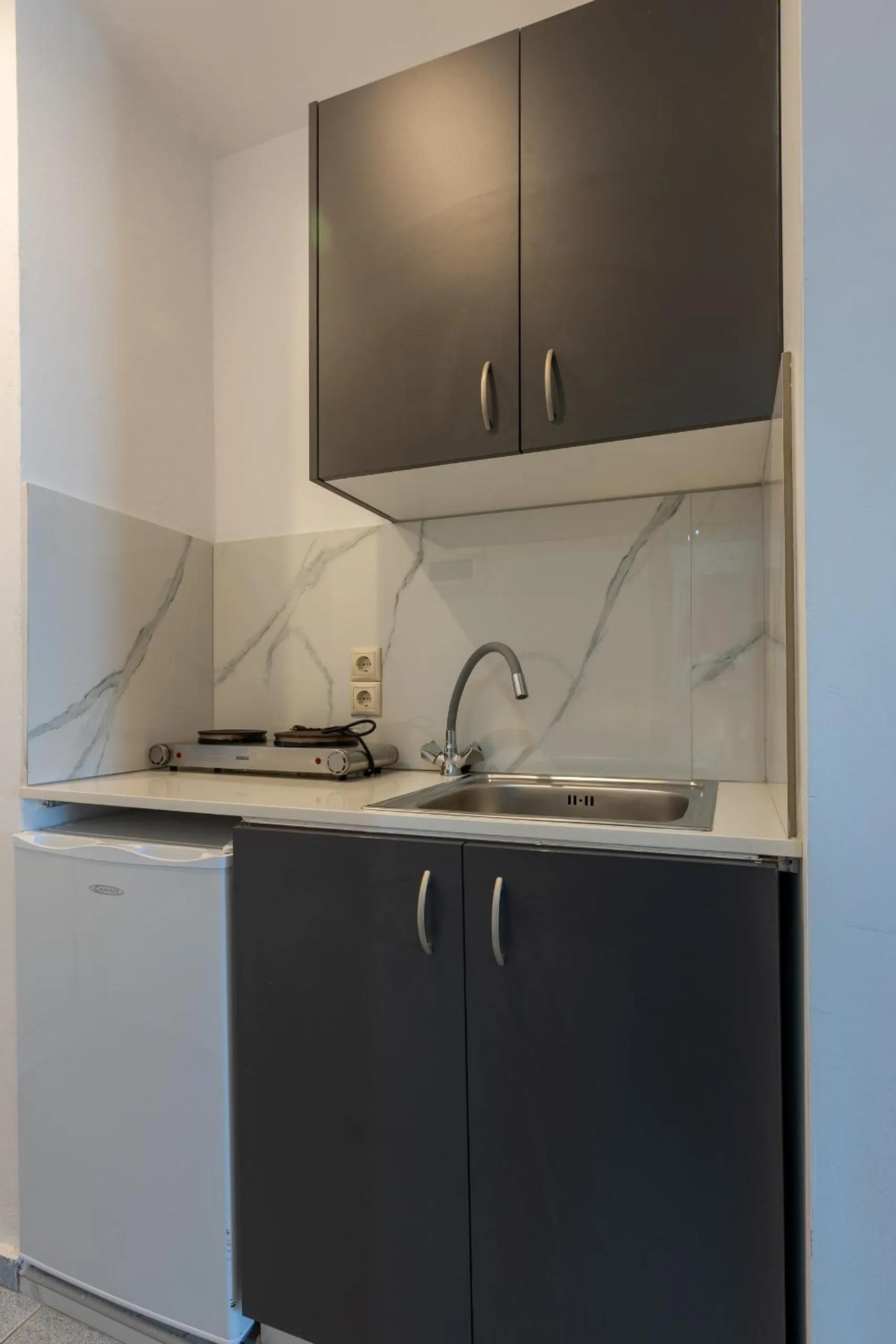 Kitchen or kitchenette in Laplaya Beach