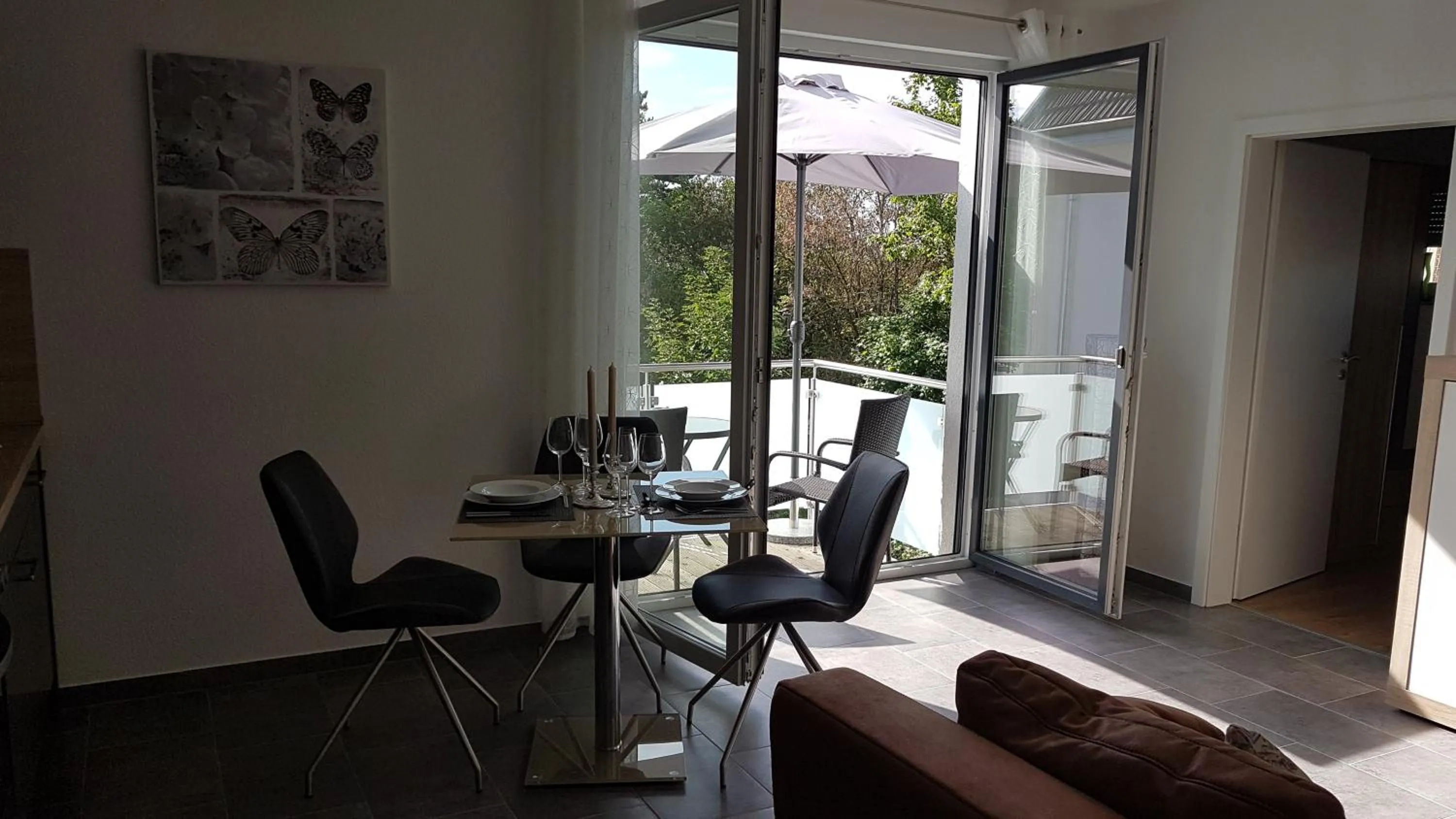 Dining area in Cloud 7 II