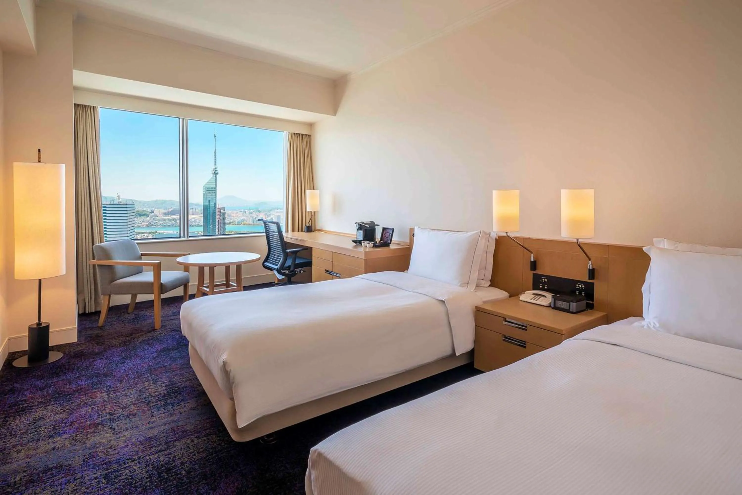 Bedroom, Bed in Hilton Fukuoka Sea Hawk