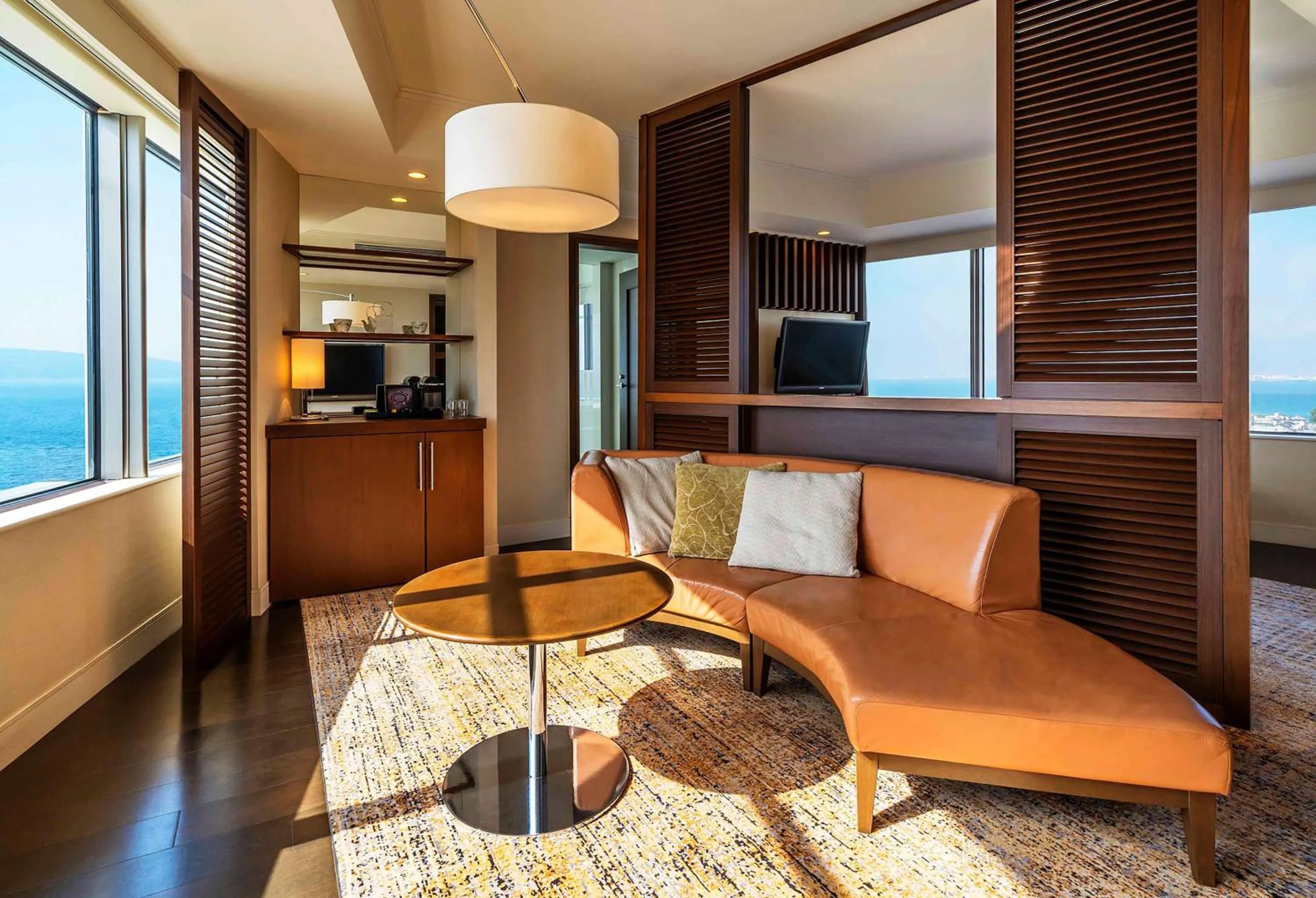 Living room in Hilton Fukuoka Sea Hawk