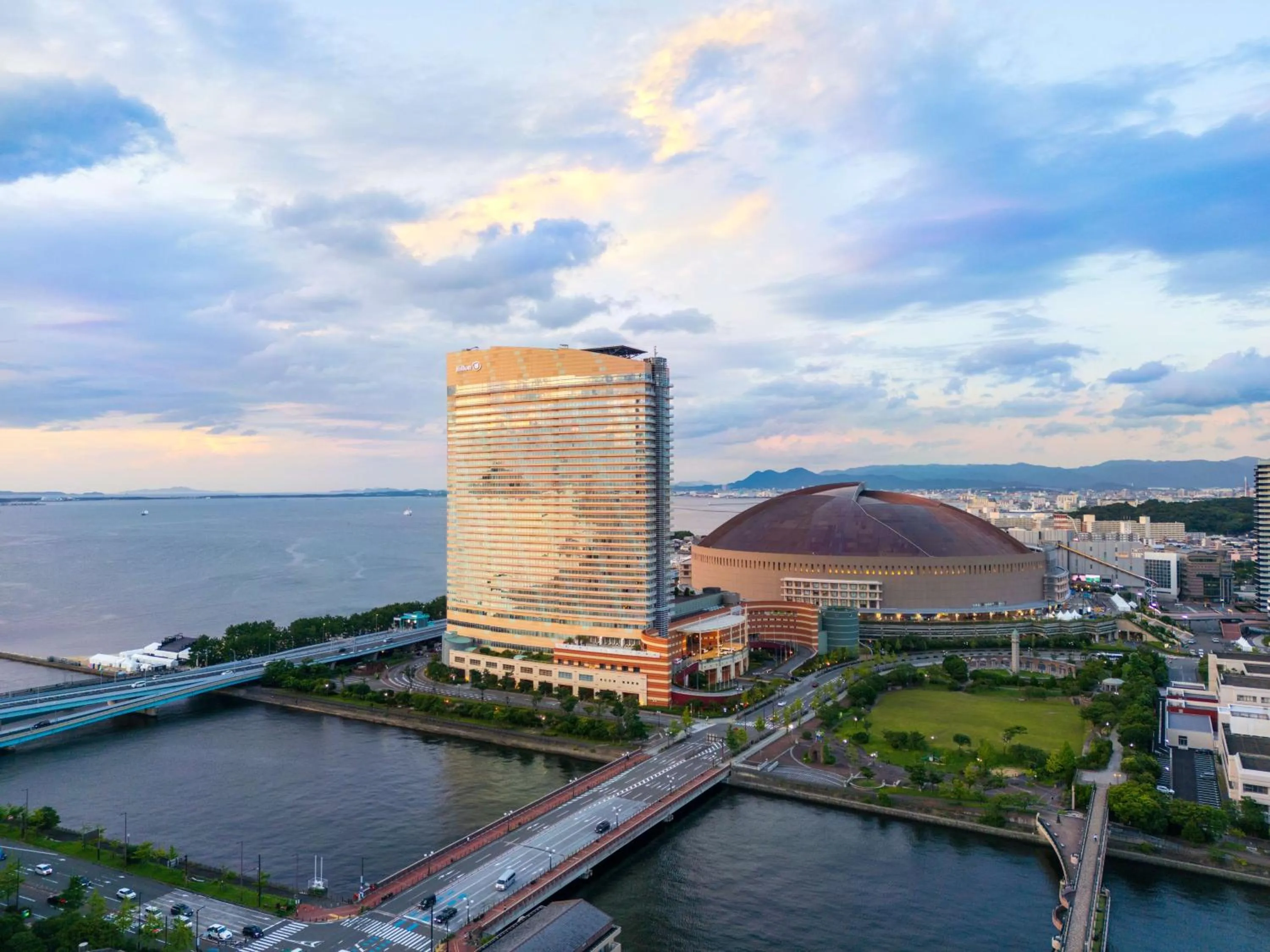 Property building in Hilton Fukuoka Sea Hawk