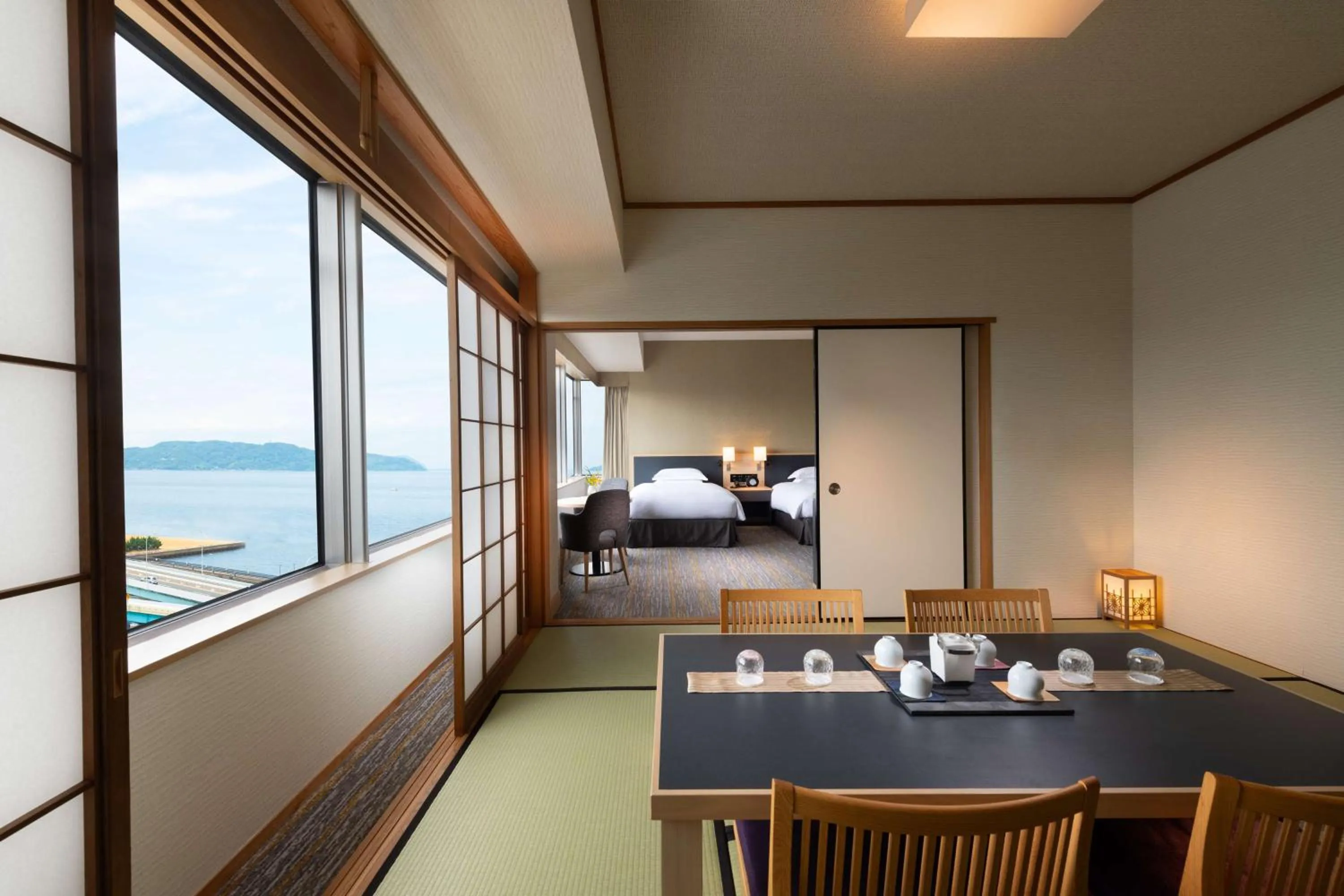 Photo of the whole room, Bed in Hilton Fukuoka Sea Hawk