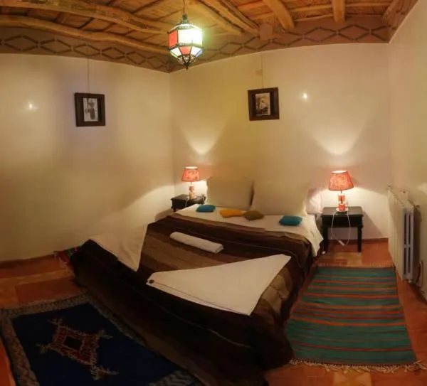 Off site, Bed in Riad Des Vieilles Charrues