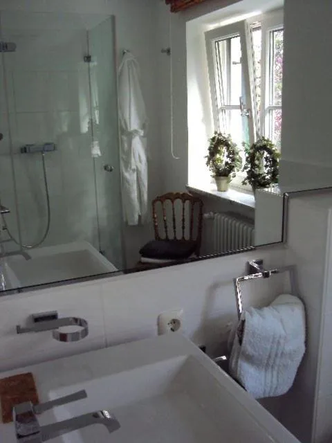 Bathroom in Pension Prinz