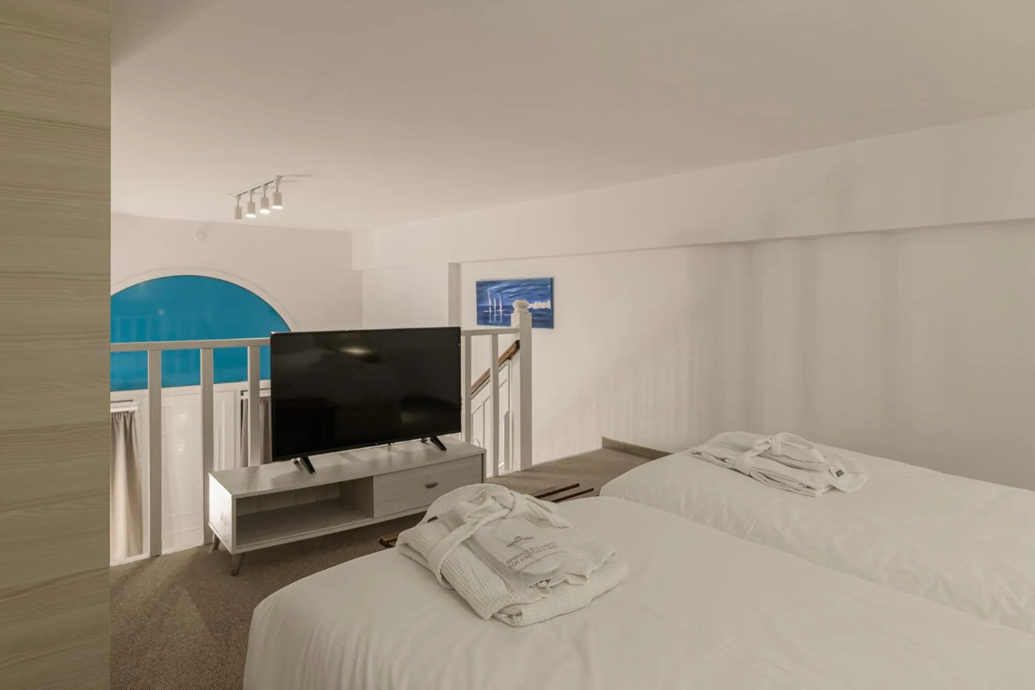 Photo of the whole room, Bed in Iakinthos, Tsilivi Beach