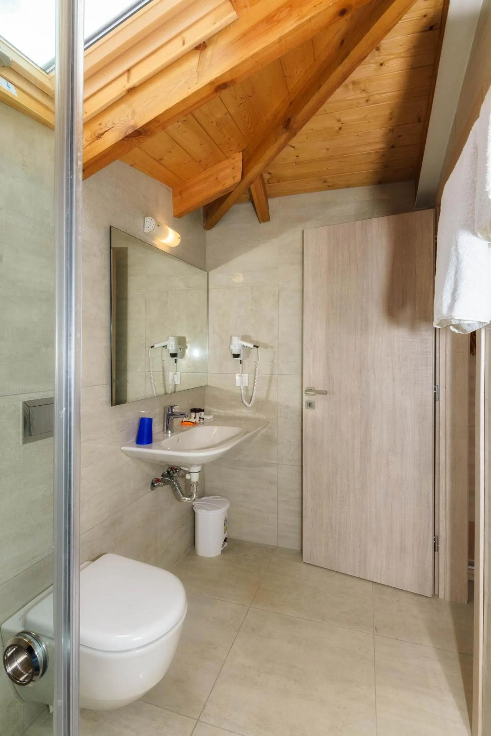 Bathroom in Iakinthos, Tsilivi Beach