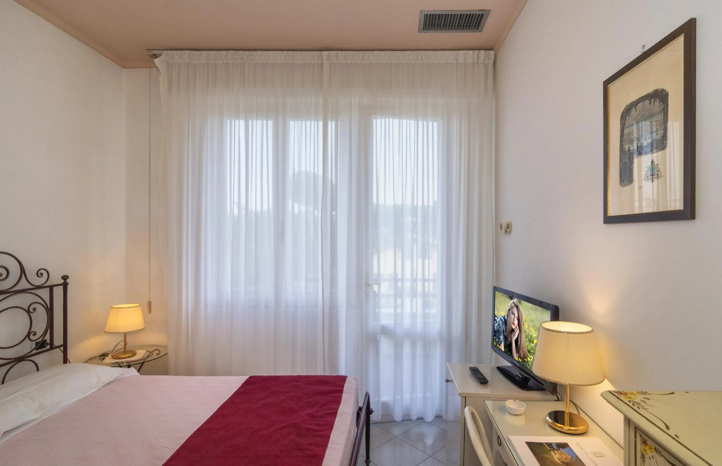 Bedroom, Bed in Hotel Villa Edera