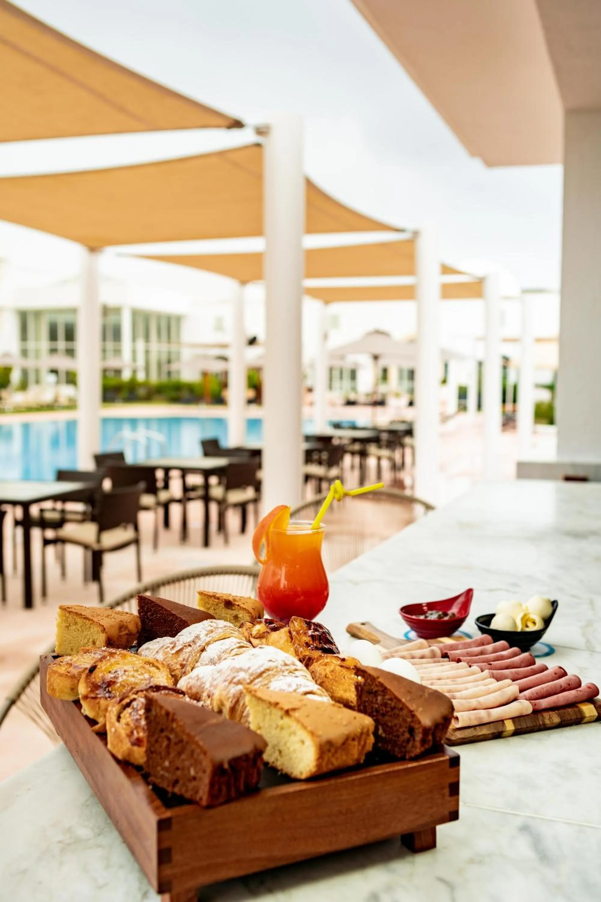 Food and drinks in TMK Flora Park by Turismark - Adults Only