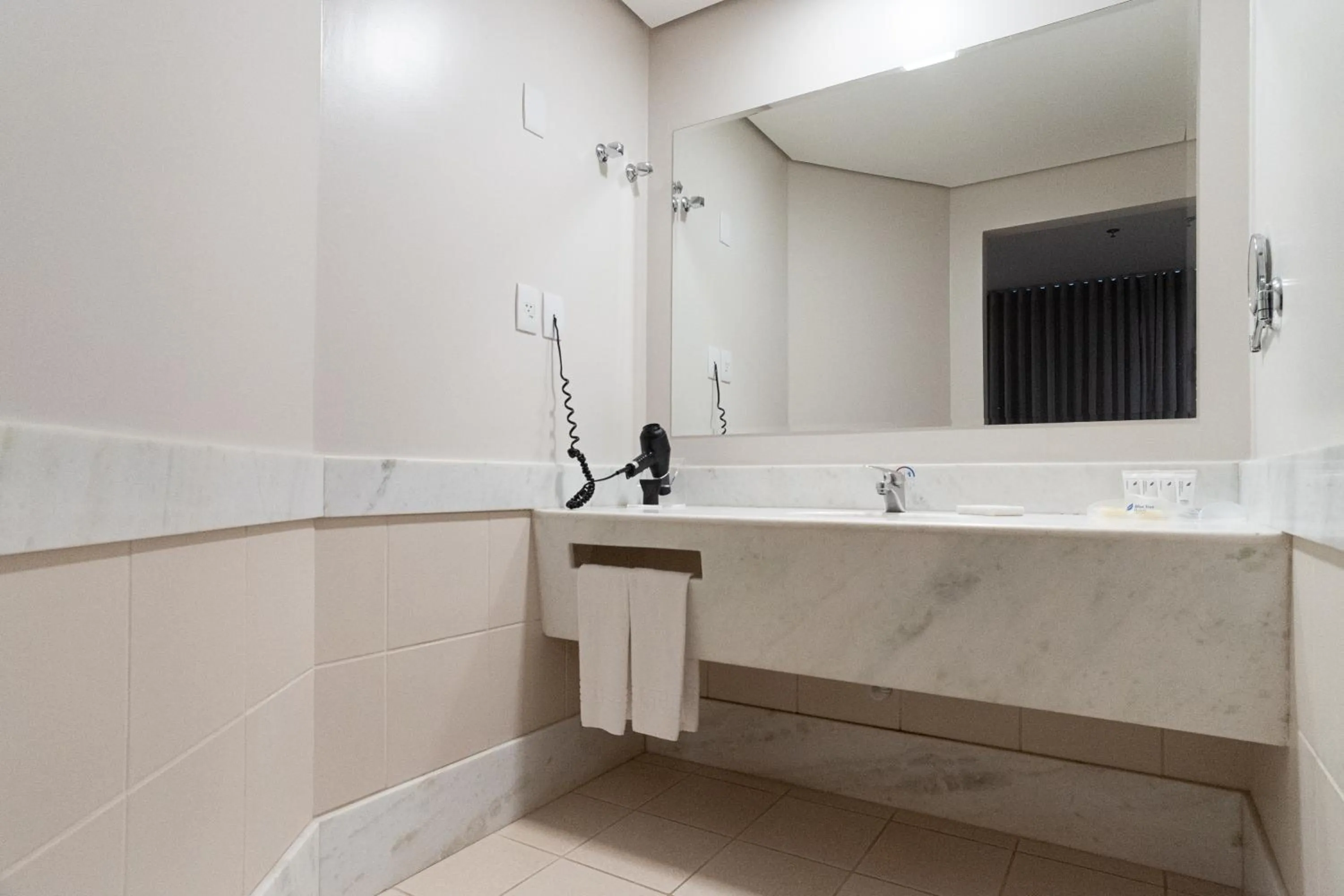 towels in Jk Premium Hotel e Eventos