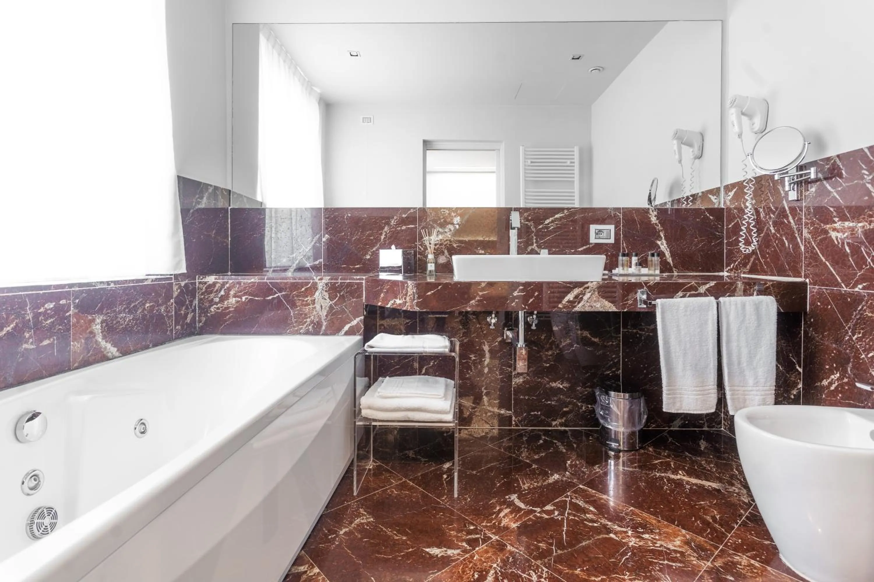 Bathroom in Hotel Michelangelo