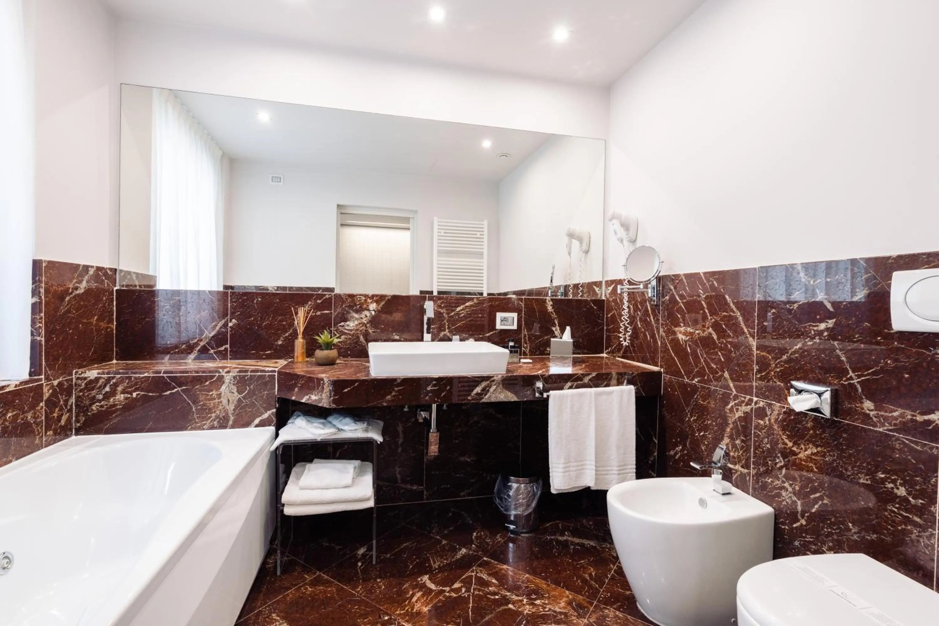 Toilet in Hotel Michelangelo