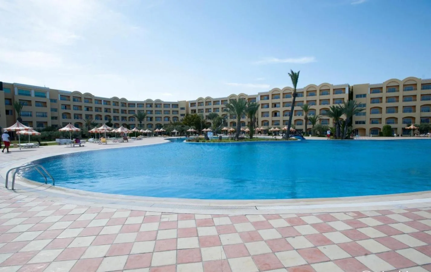 Swimming pool in Hotel Nour Palace Resort & Thalasso Mahdia